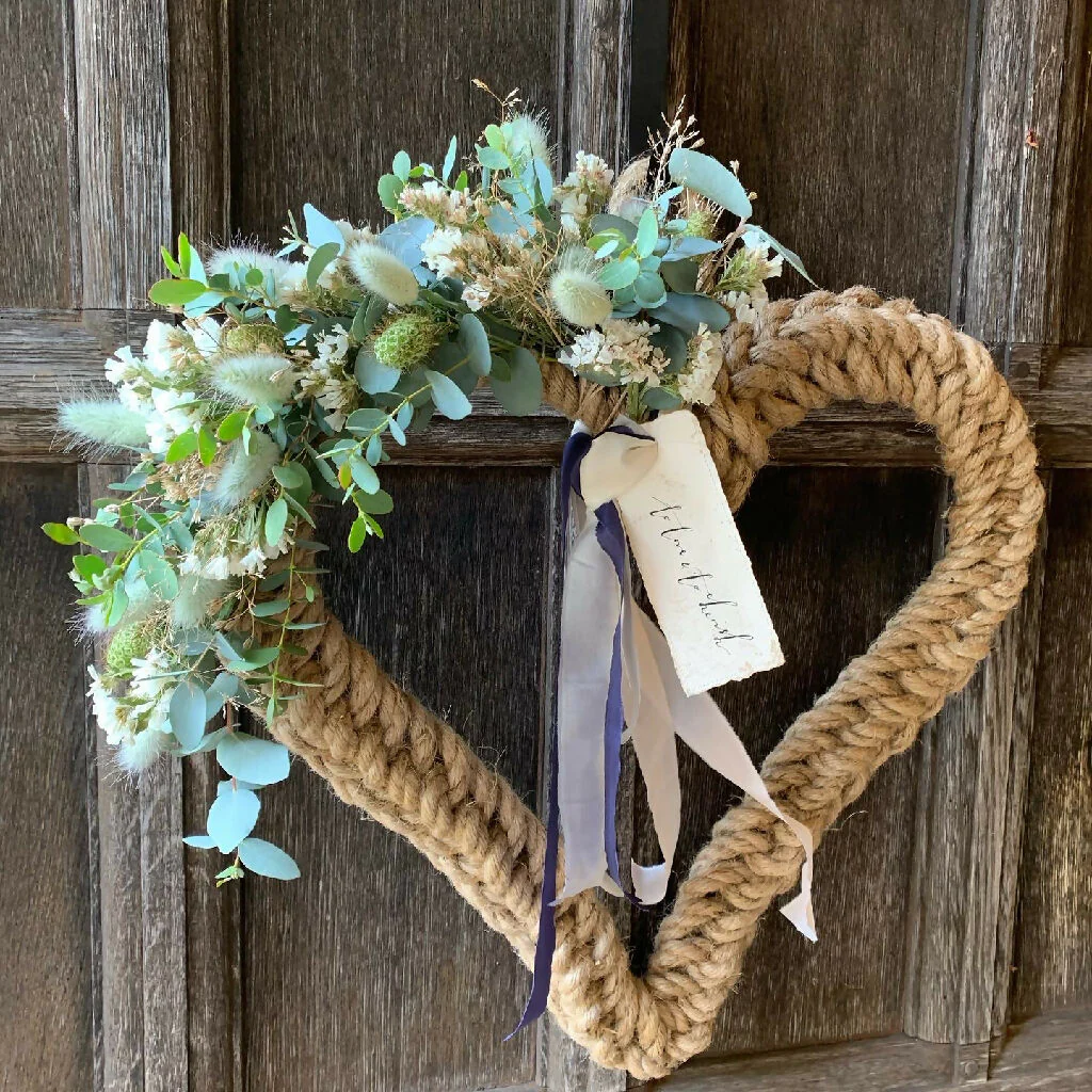 45cm Jute Heart Valentine’s Day Love Wreath - Image 10