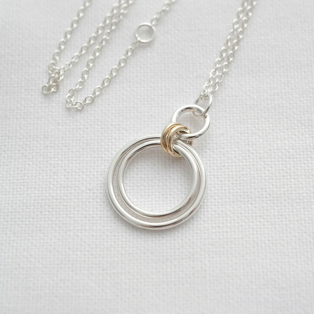 9ct Gold & Silver Two Ring Circle Necklace - Image 7