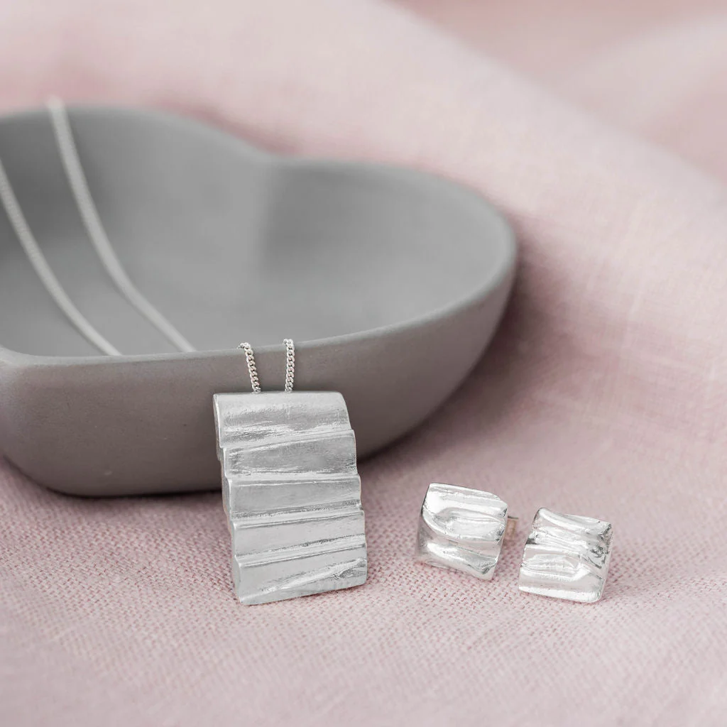 Abstract Rectangular Pendant Necklace - Image 2