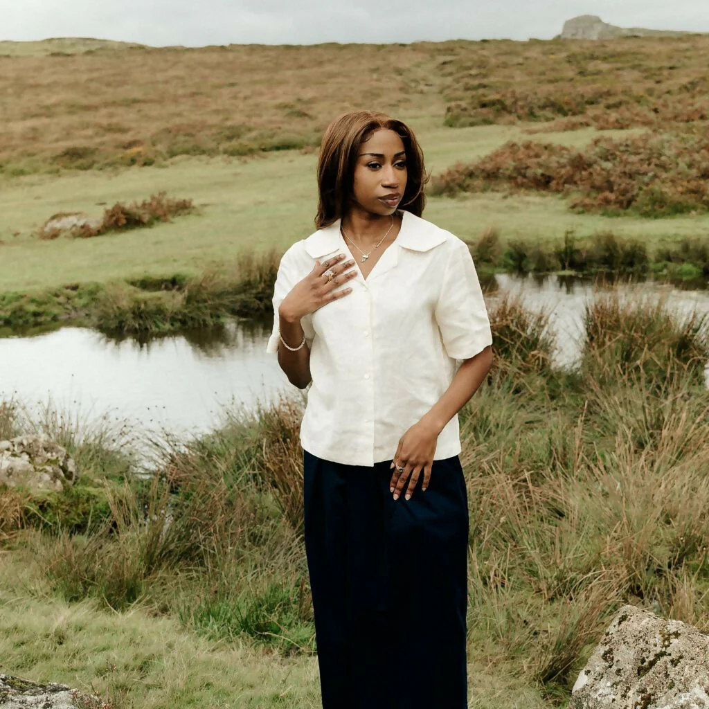 Ada Linen Blouse - Image 4