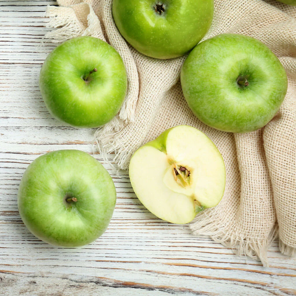 Apple Trees, 'Granny Smith', Full Plants in 10 Litre Pots - Image 2