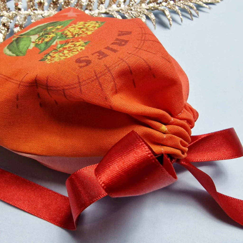 Aries Honeysuckle Birth Flower Gift Pouch in Red - Image 3