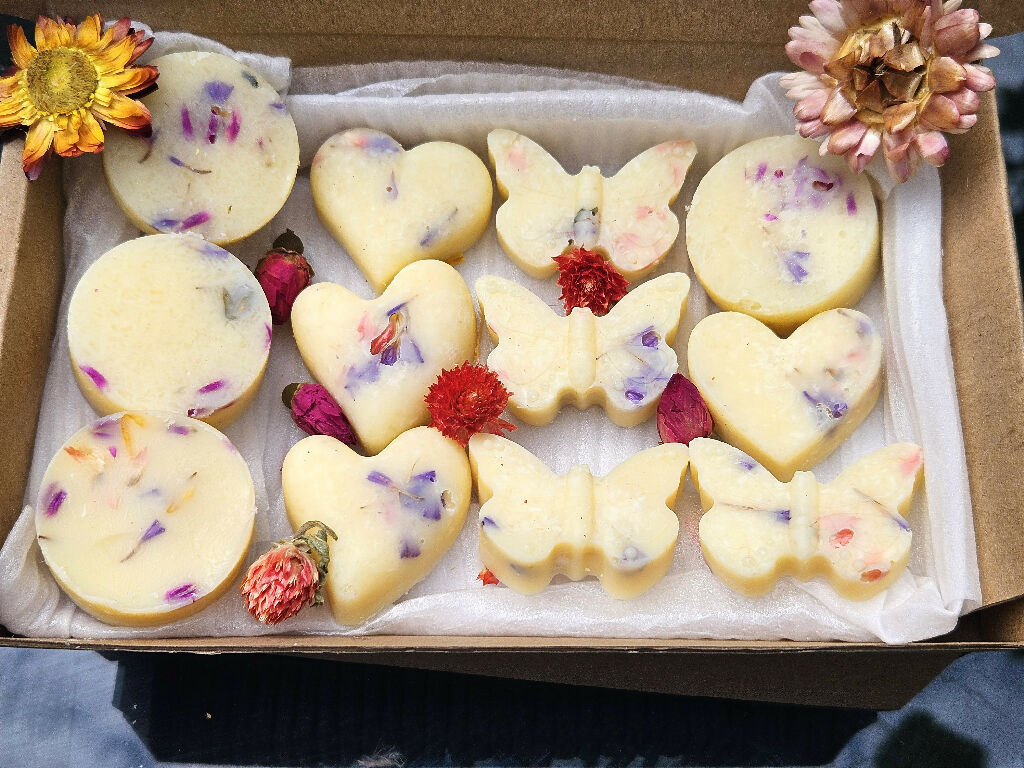 Aromatherapy Bath Melts: Cocoa Shea Butter, Geranium & Floral Valentine and Mothers Day gift. - Image 2