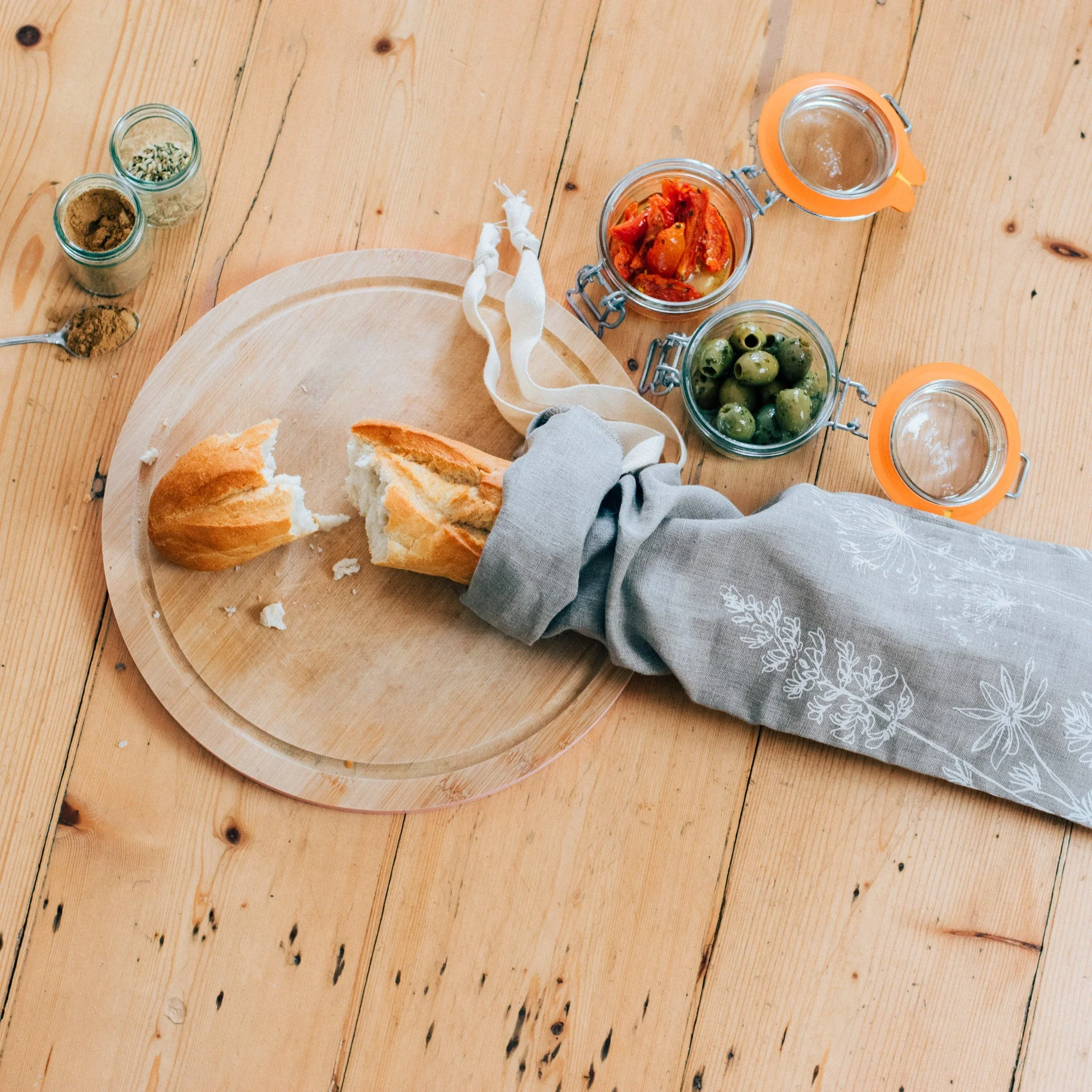 Baguette Bag from the Garden Collection - Image 4