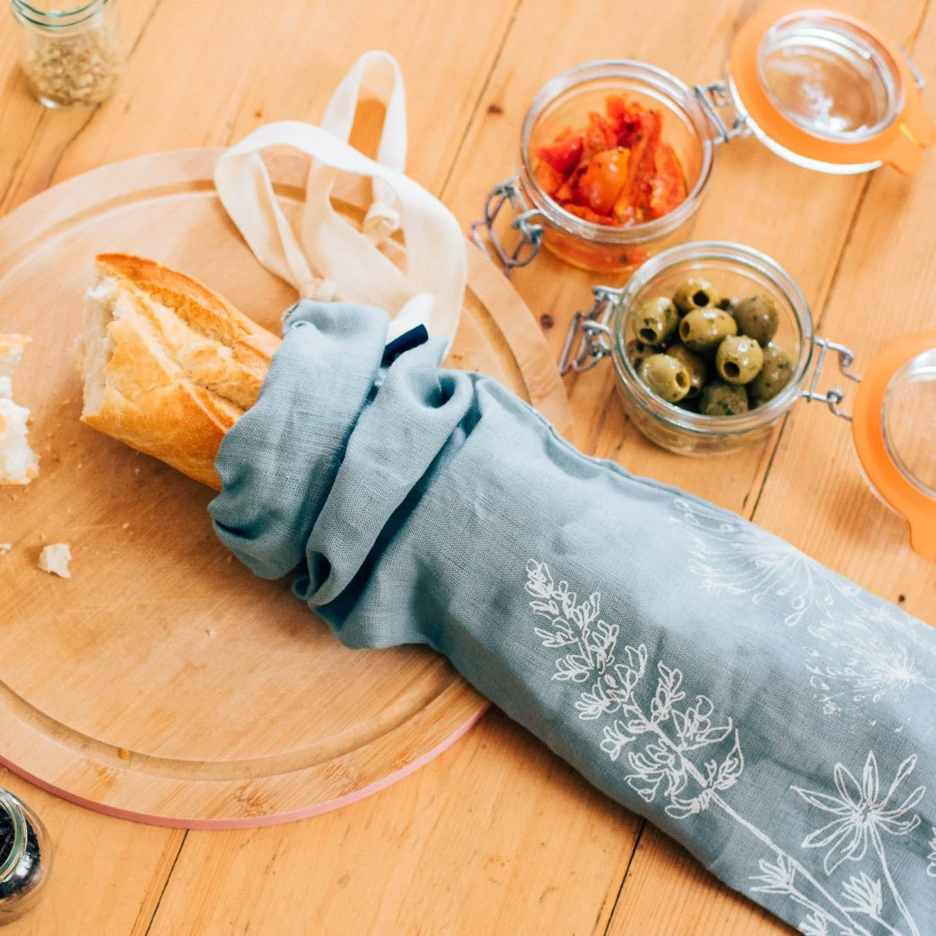 Baguette Bag from the Garden Collection - Image 5