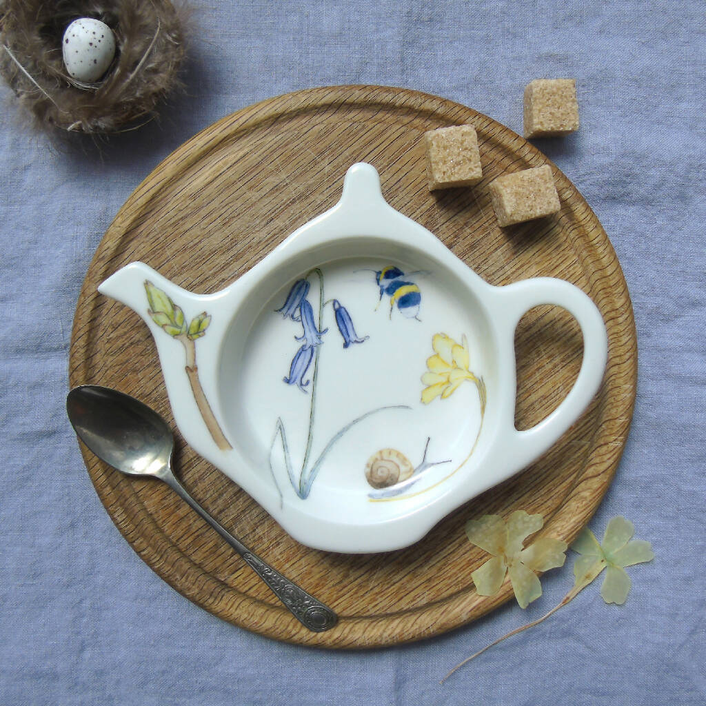 Bee and Spring Flower Bone China Teabag Tidy - Image 4