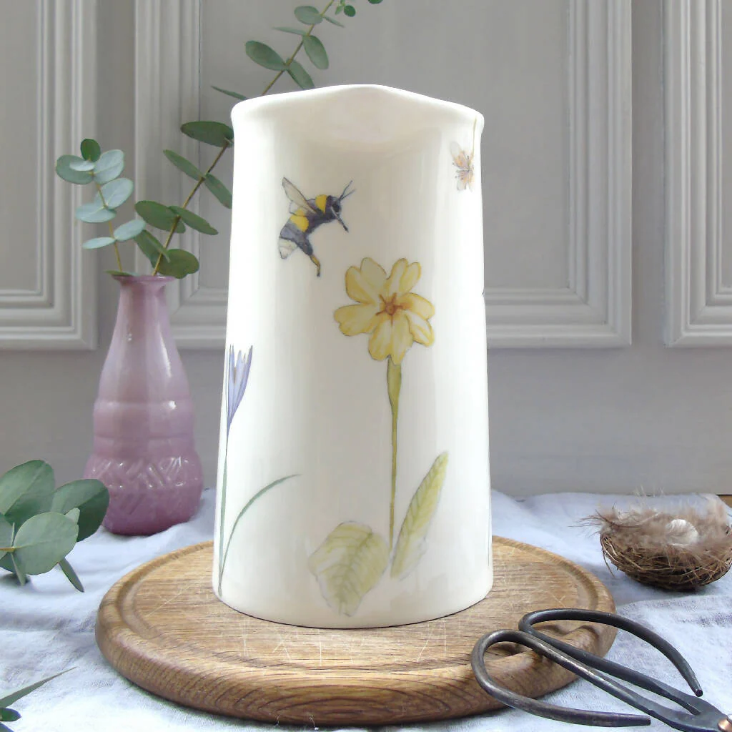 Bee and Spring Flowers Bone China Two Pint Jug - Image 8