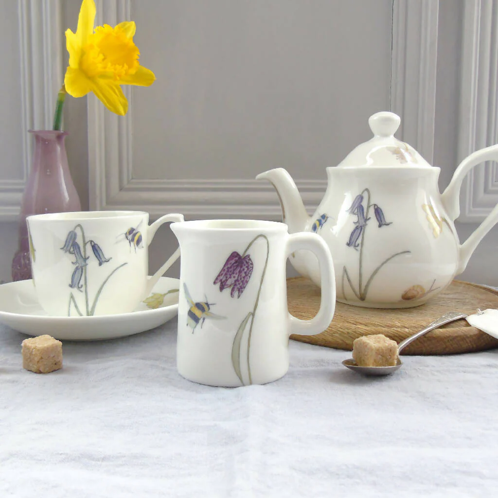 Bee and Spring Flowers Bone China Quarter Pint Jug - Image 5