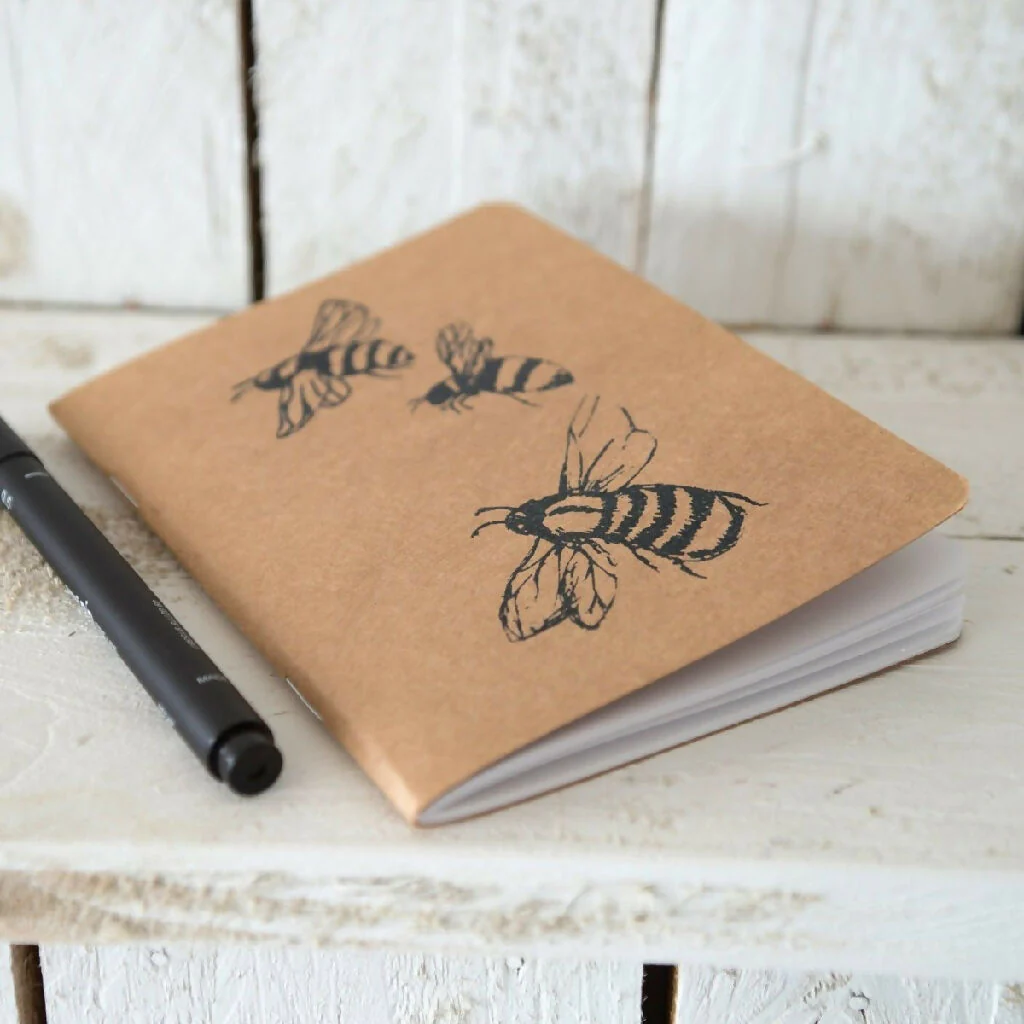Bee Kraft Card Cover Notebook A5 - Image 4