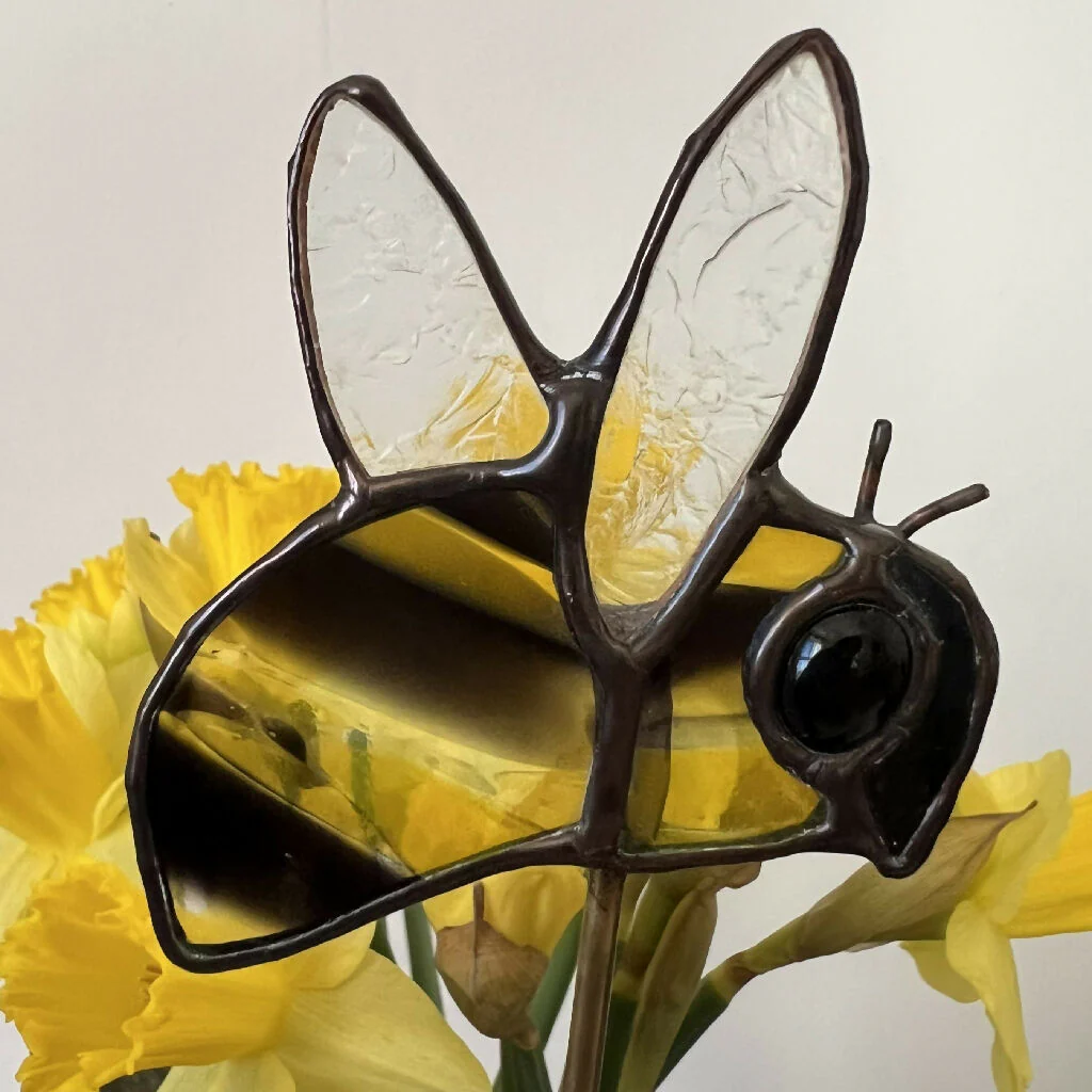 Bee plant stake - adorable stained glass bumblebee