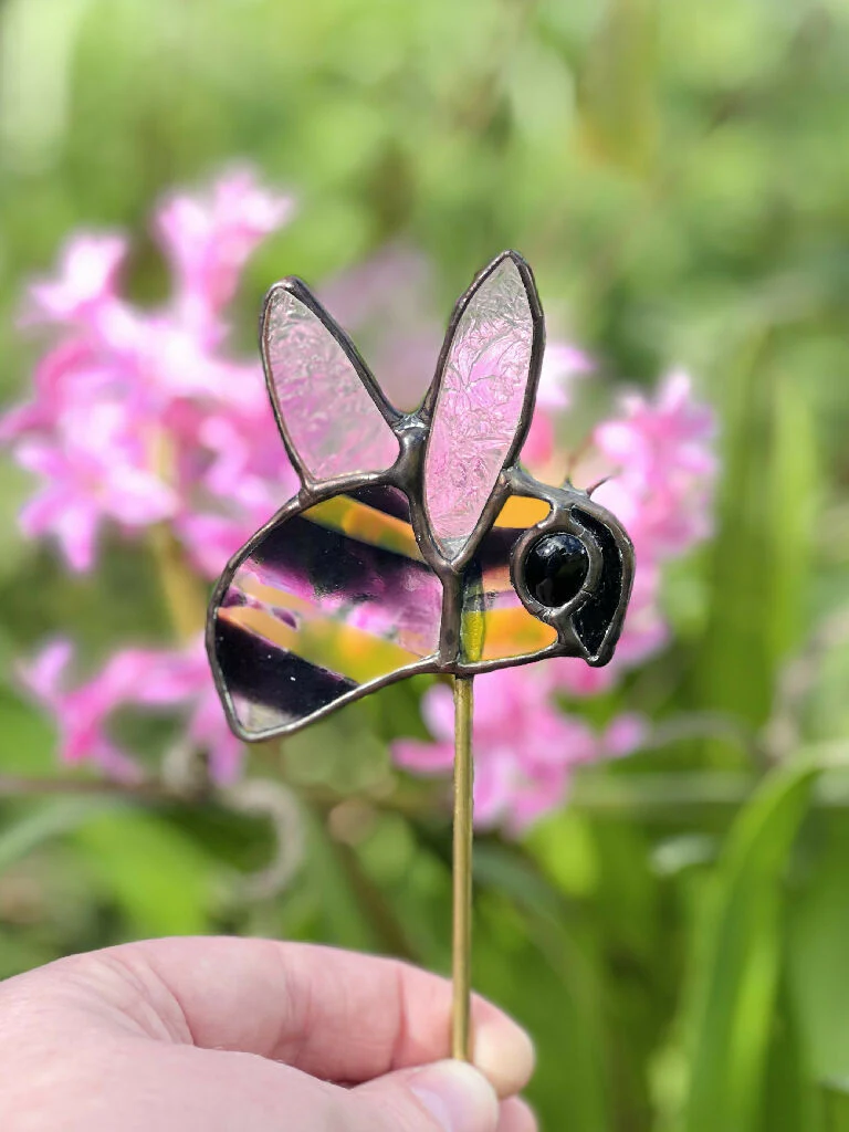 Bee plant stake - adorable stained glass bumblebee - Image 5