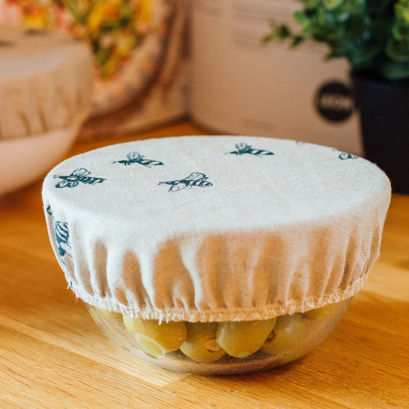 Bee Reusable Linen Bowl Covers Set - Image 3