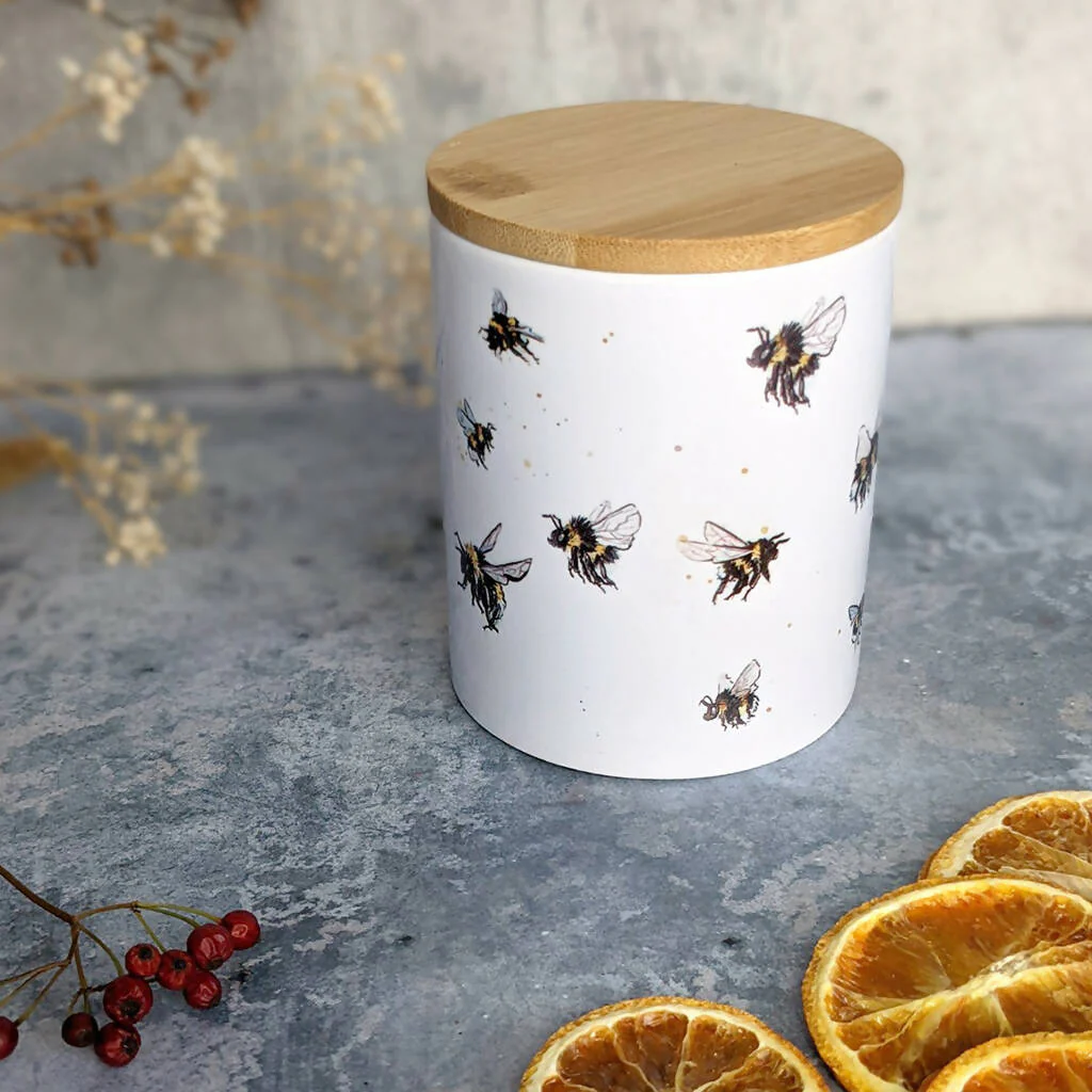 Bees 30cl Candle - Mandarin & Sandalwood - Image 2
