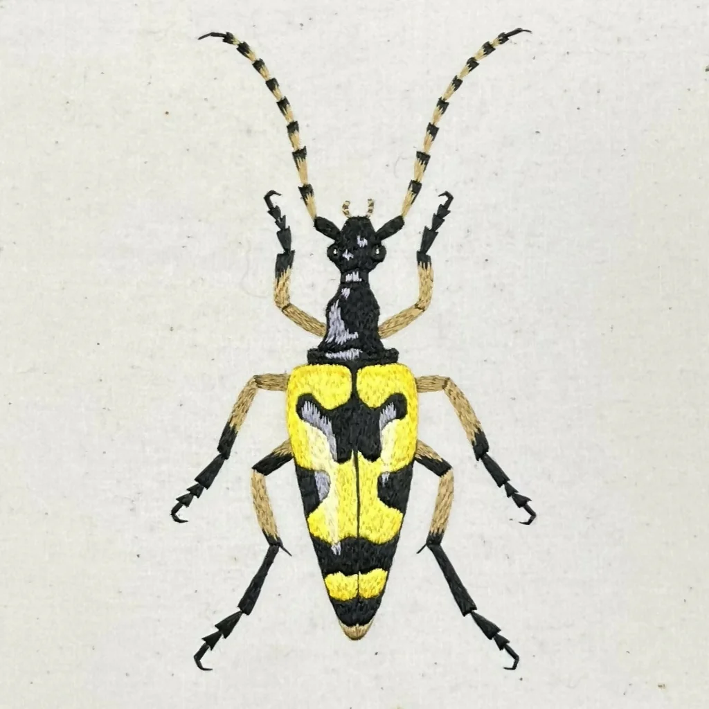 Black and Yellow Longhorn Beetle Silk Shading Embroidery Kit - Image 3