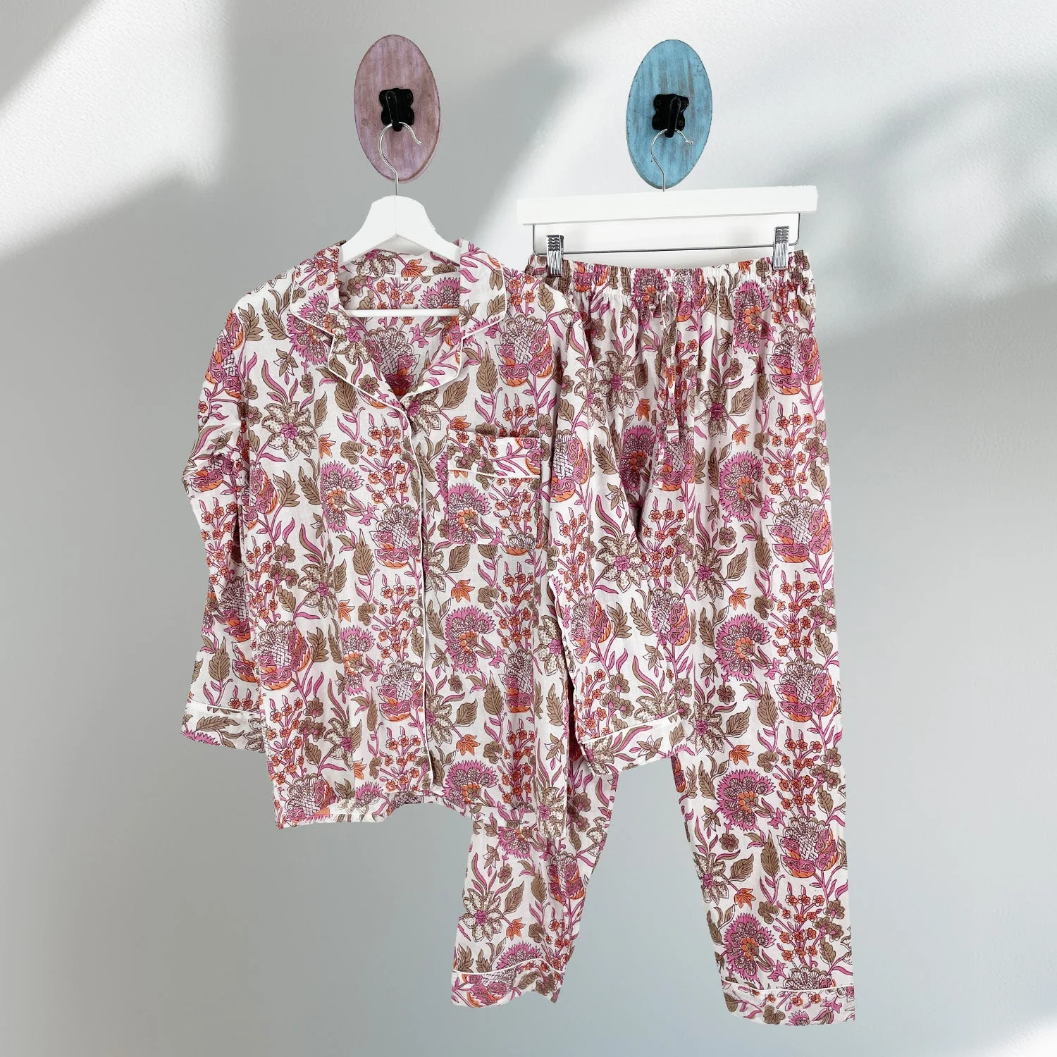 Block Print Floral 100% Cotton Long Pyjama Set in White and Pink - Image 9