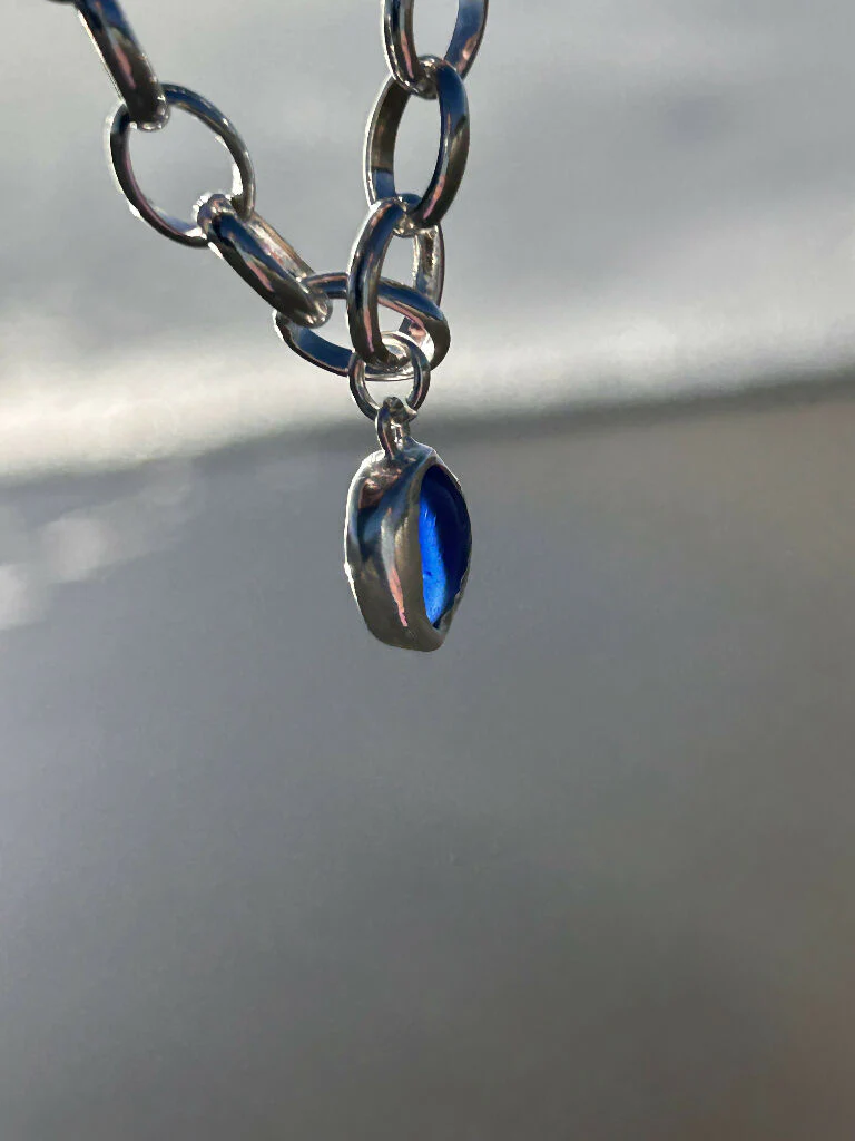 Blue Seaglass chunky chain bracelet - Image 3