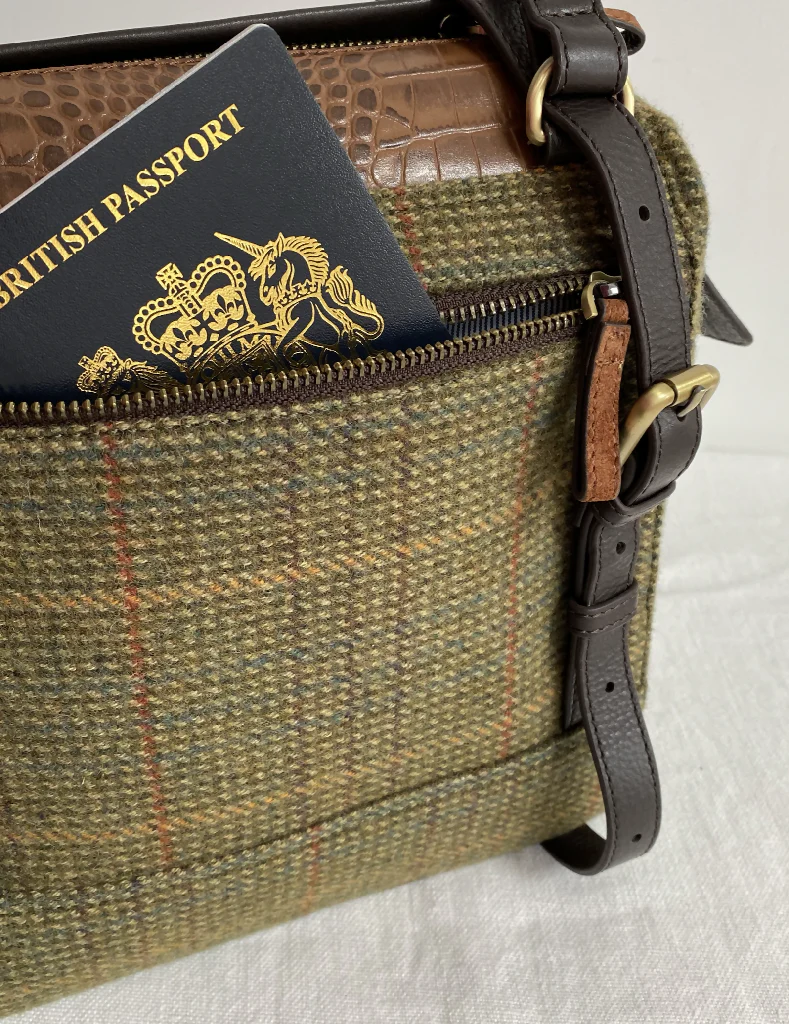 Bramham Tweed Rucksack - Image 7