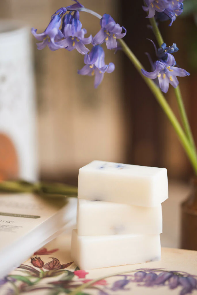 Budding Bluebells Botanical Wax Melt - Image 3