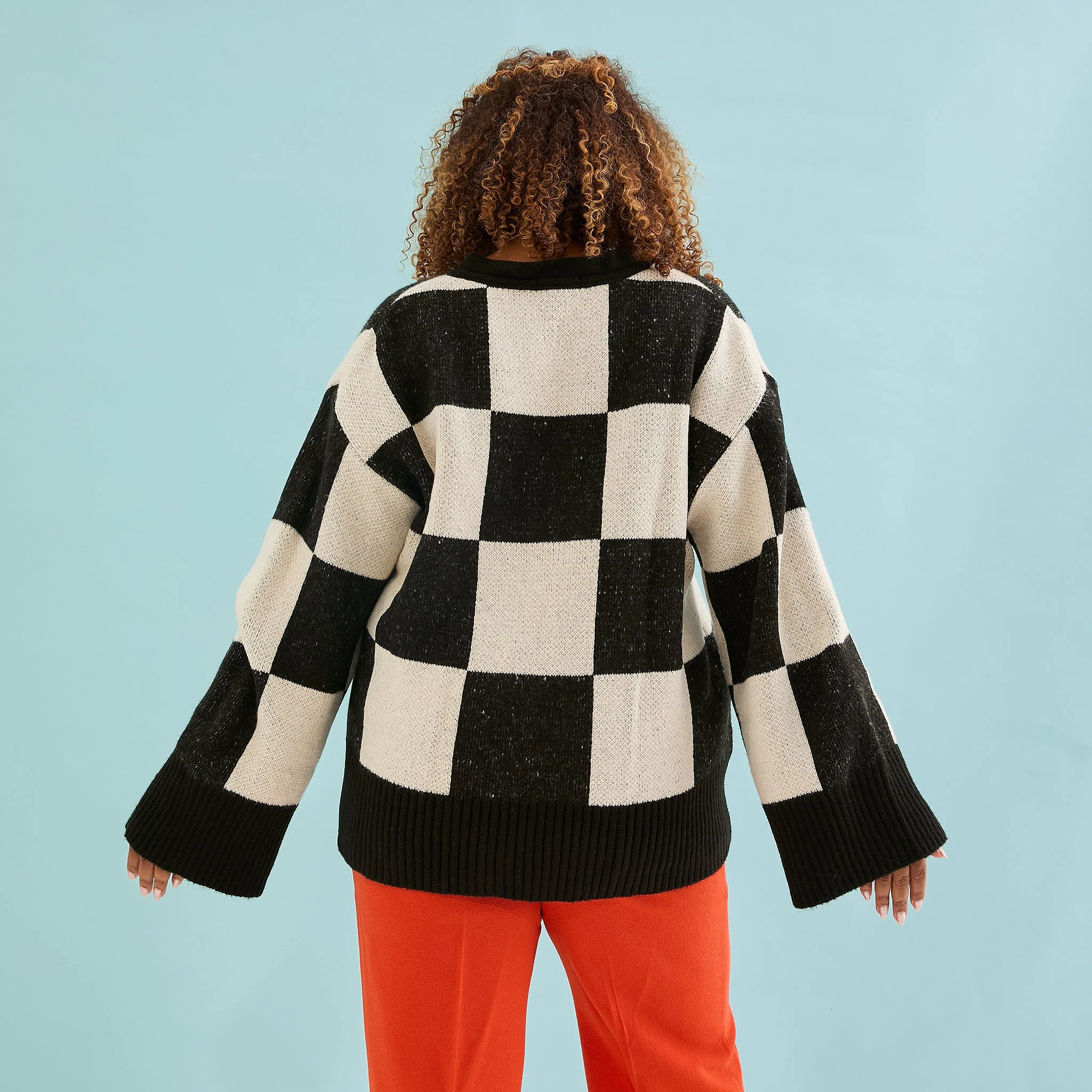 Candice Checked Oversized Chunky Cardigan - Black & White - Image 5