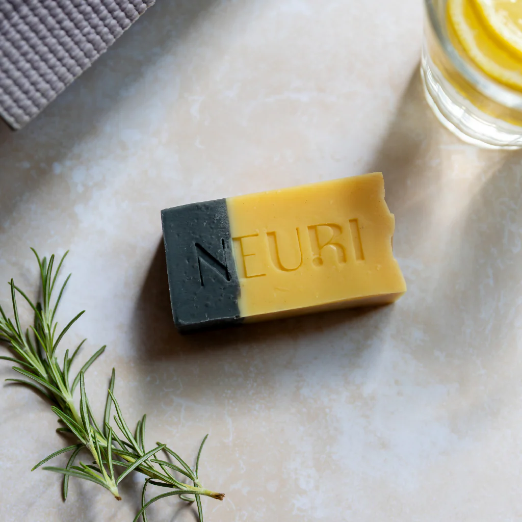 Cascade Peppermint & Rosemary Body Wash Bar with Turmeric and Charcoal - Image 3