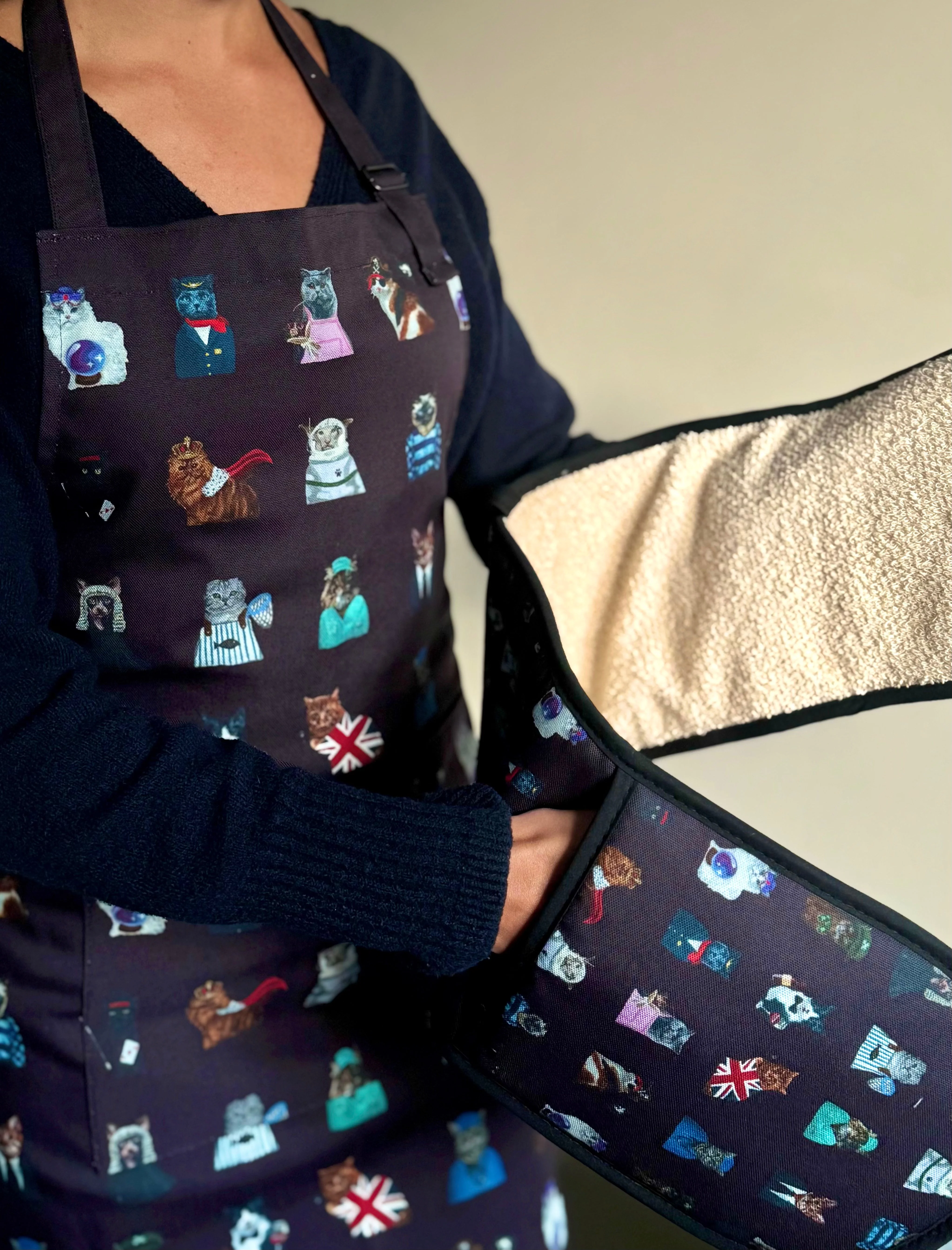 CATS 100% Cotton Apron - Image 8
