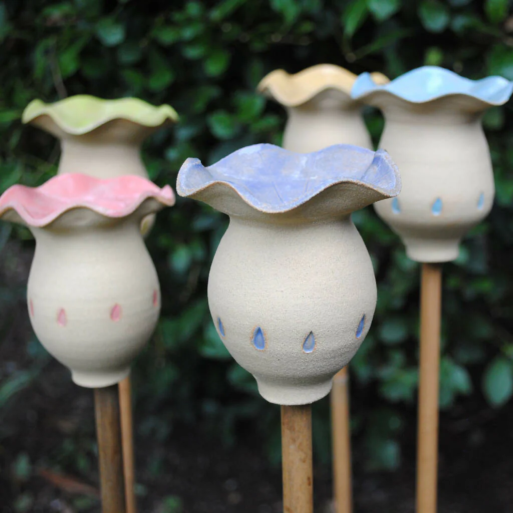Ceramic Poppy Seed Head in Six Colour Options - Image 4