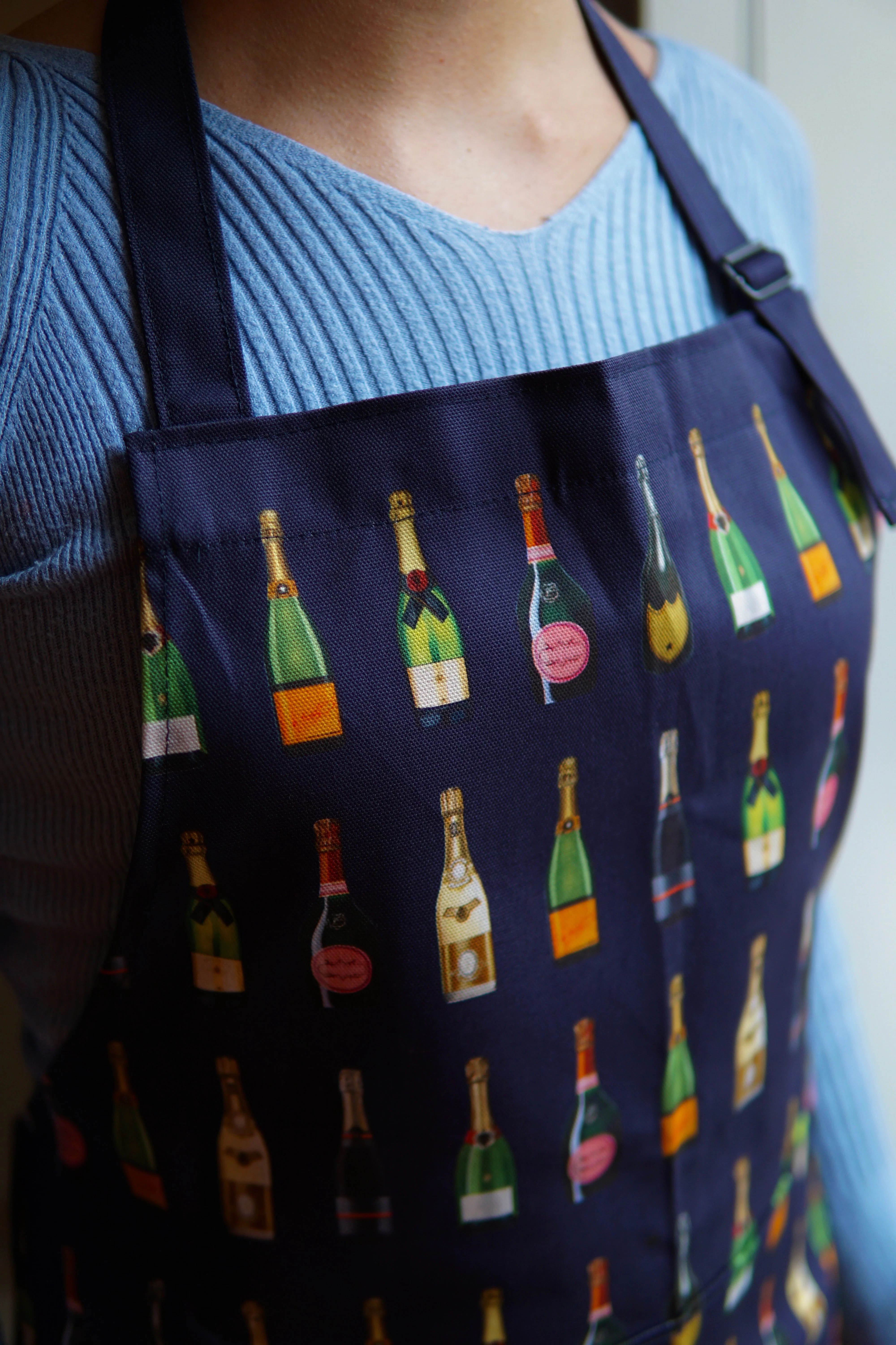Champagne & Fizz Apron - Image 14