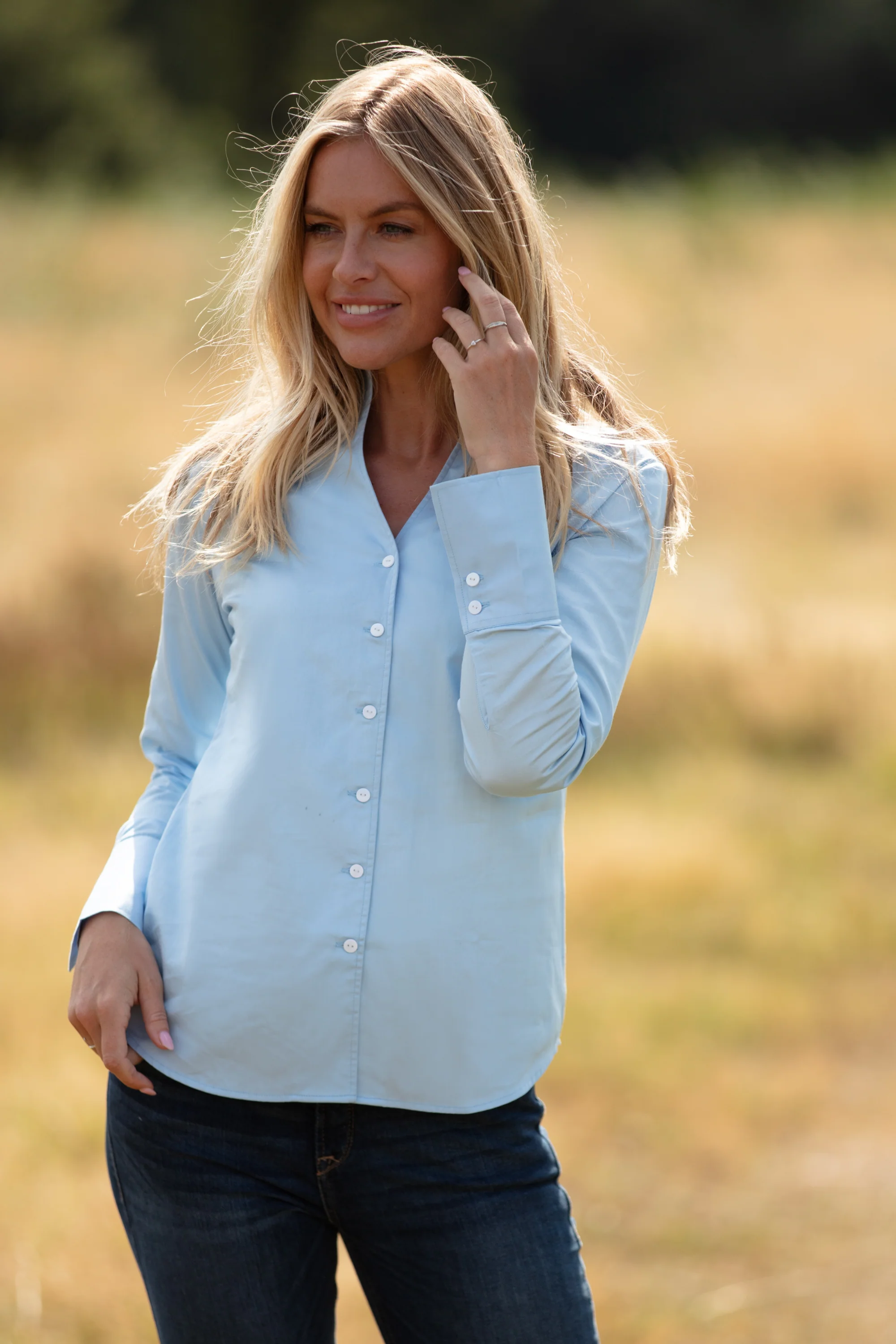 Cotton Chelsea Shirt In Ice Blue - Image 4