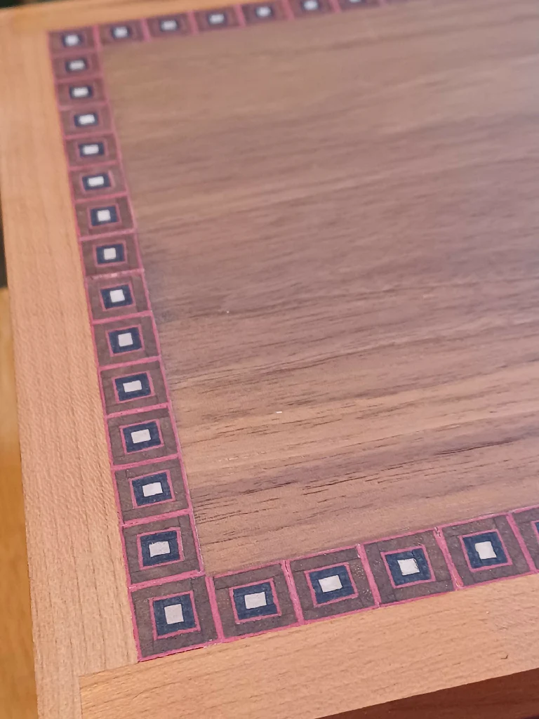 Cherry wood box with squares - Image 4