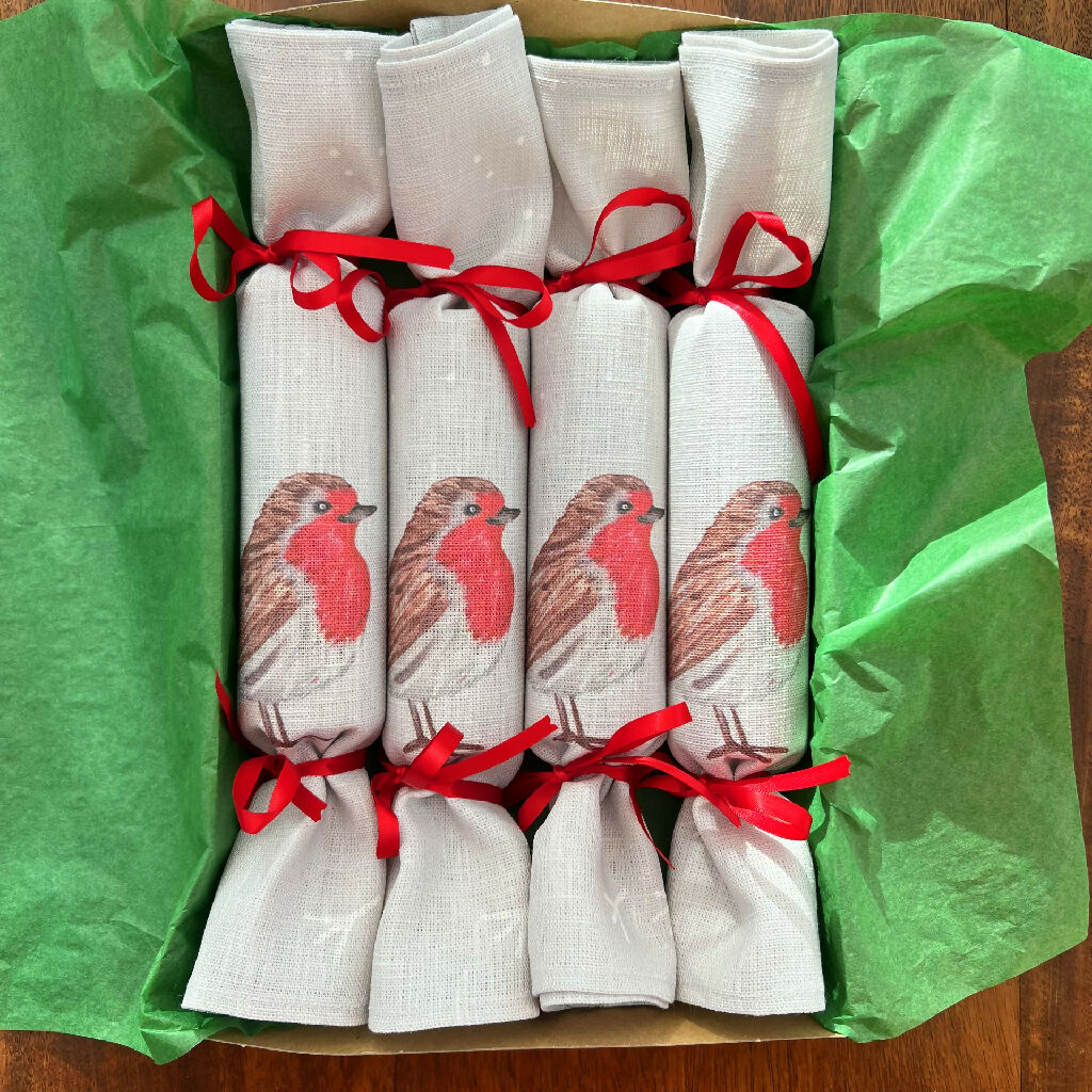 Christmas Linen Napkin Crackers - Little Red Robins - Image 5