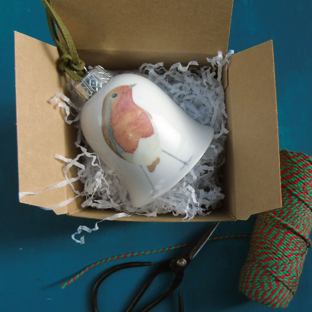 Christmas Robin Fine Bone China Bell Decoration - Image 6