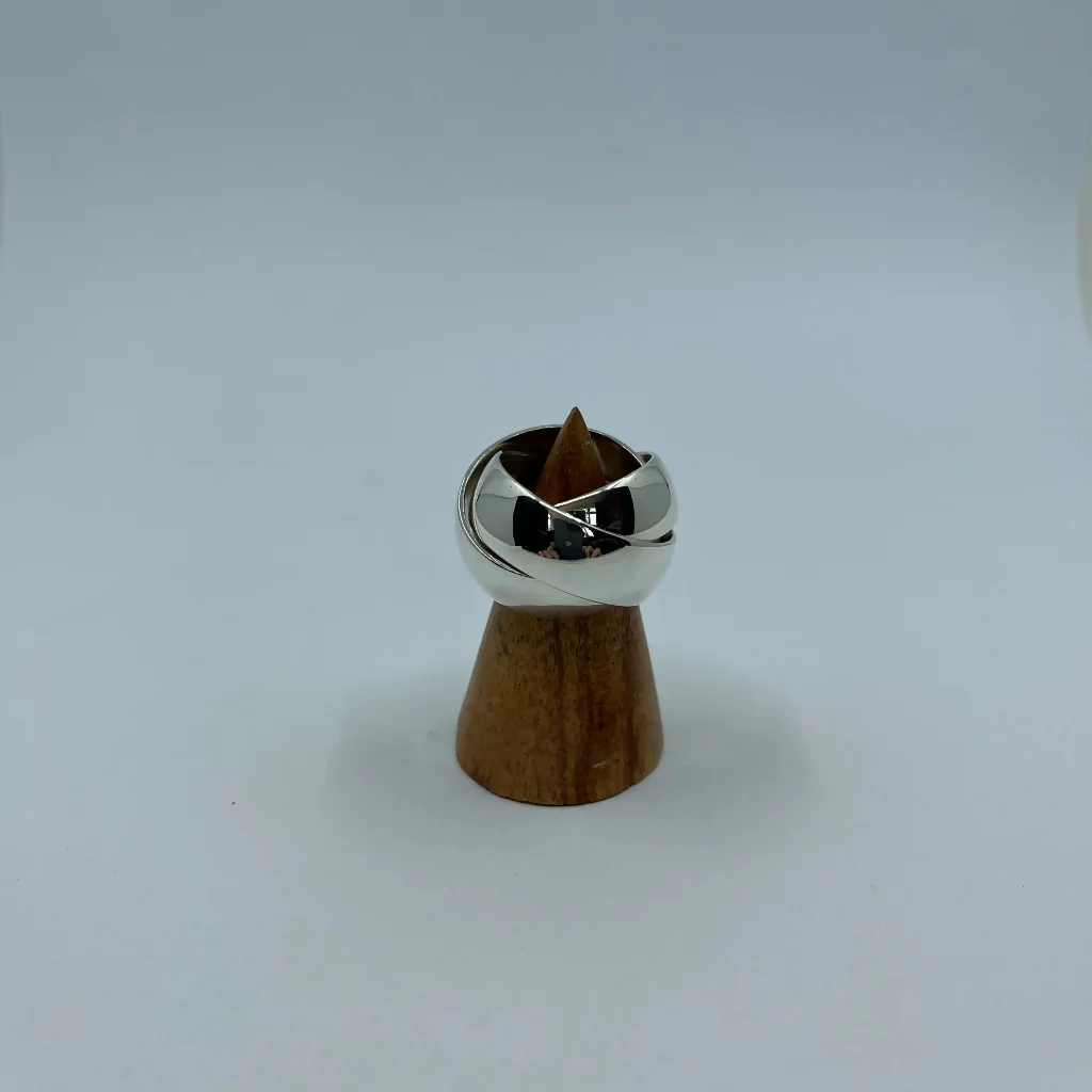 Chunky Sterling Silver Triple Crossover Ring with Polished Finish - Image 5