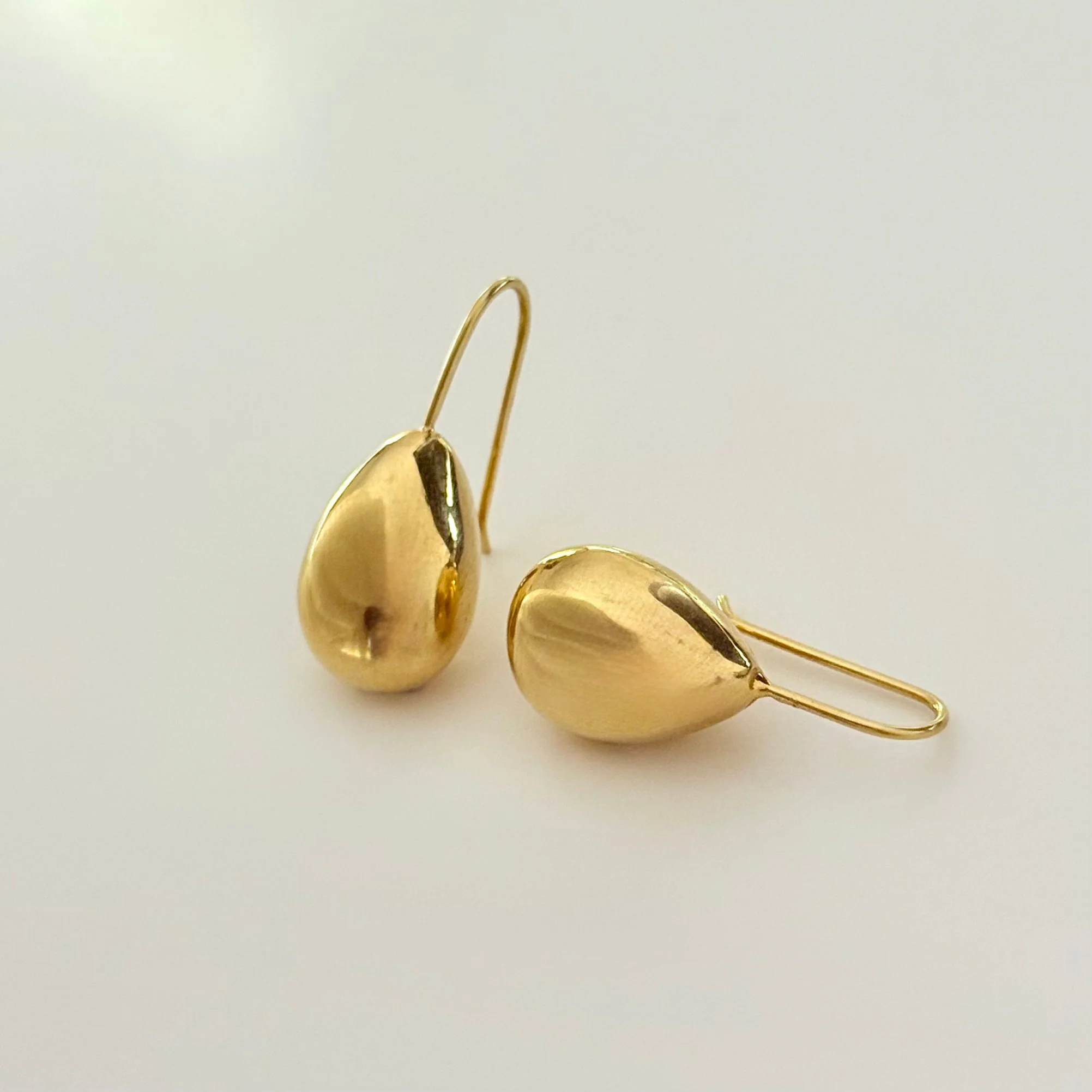 Chunky Teardrop Shaped 18k Gold Plated Sterling Silver Hook Earrings - Image 3