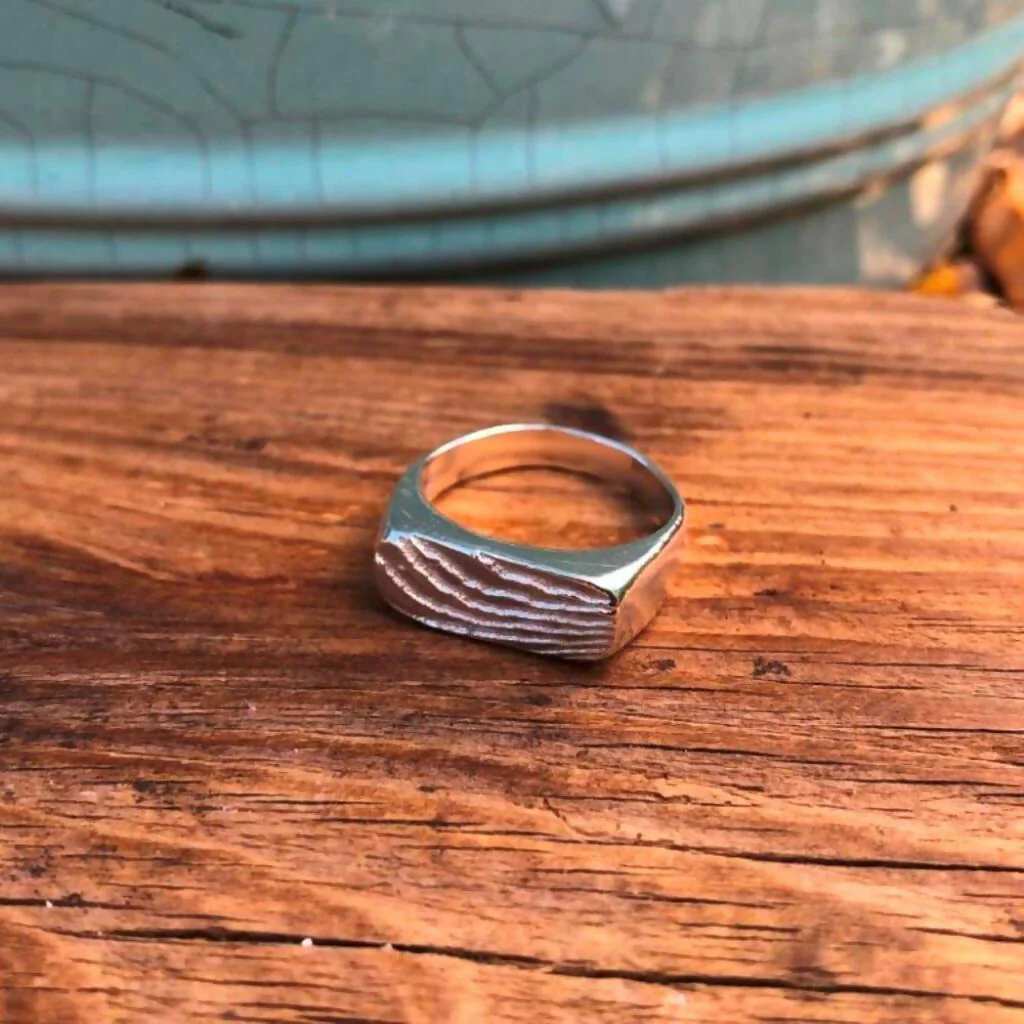 Chunky Textured Sterling Silver Cuttlefish Ring - Image 6