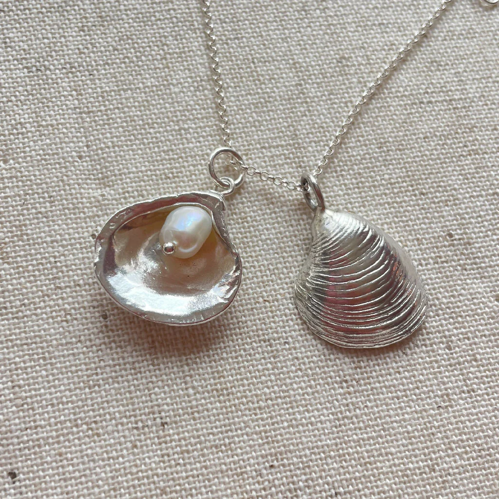 Clam Sterling Silver Pendant necklace - Image 2
