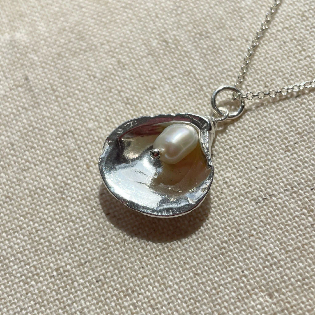Clam Sterling Silver Pendant necklace - Image 4