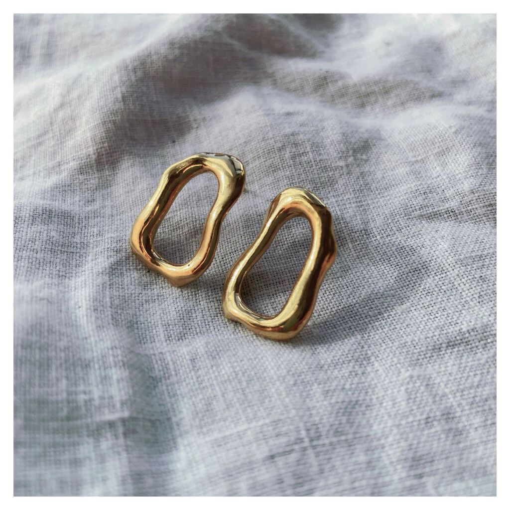 Classic Curve Studs - Image 3