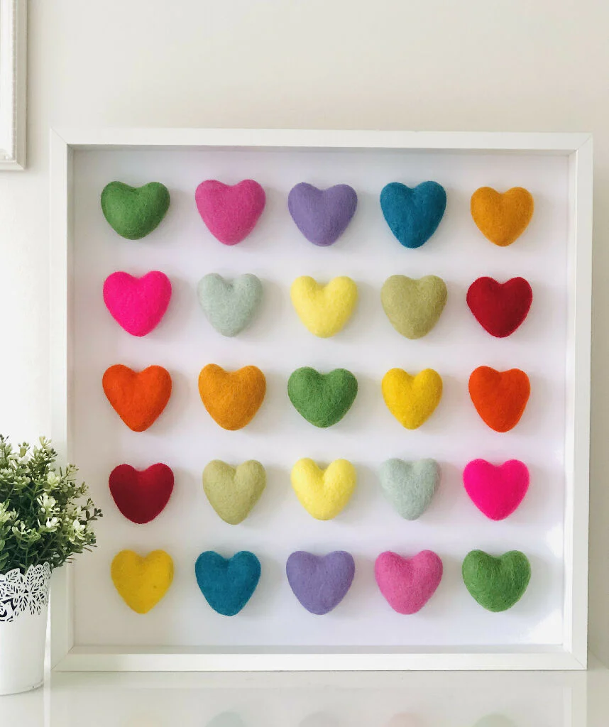 Colourful Hearts - large frame - Image 2