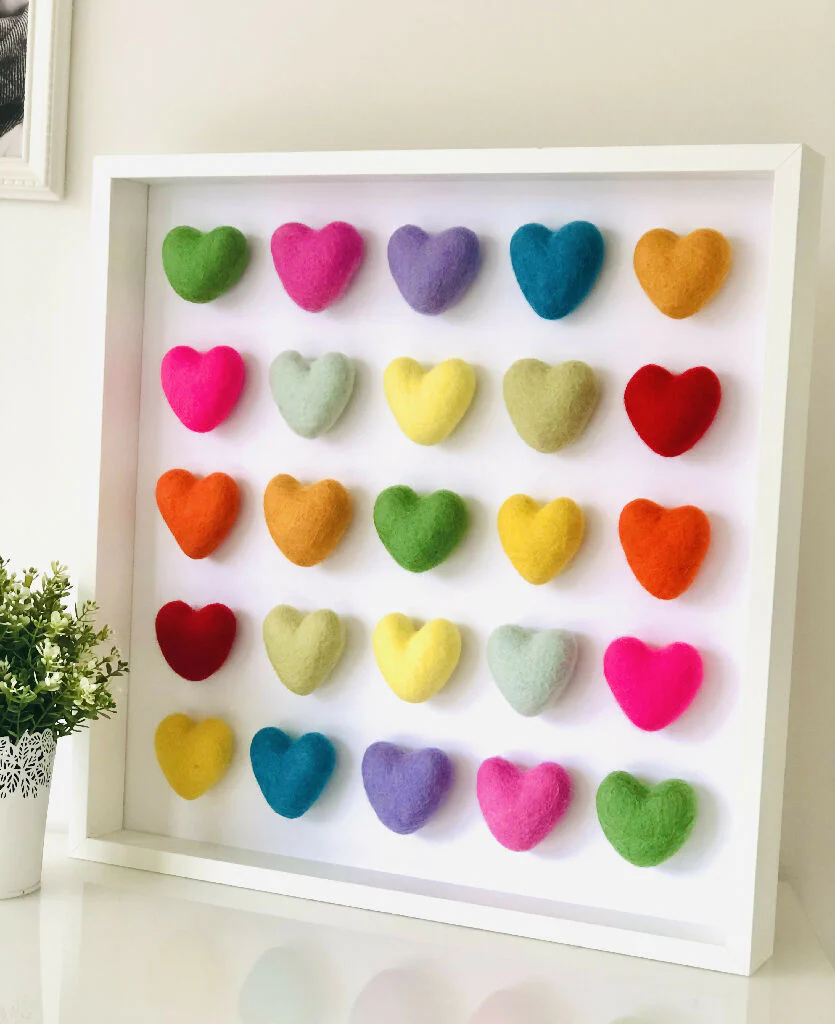 Colourful Hearts - large frame - Image 3