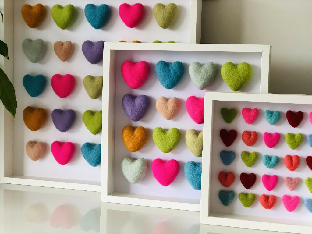 Colourful Hearts - large frame - Image 5