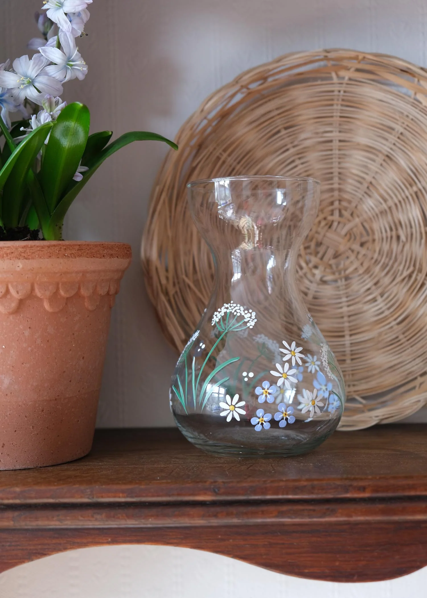 Cow parsley forget me not slim vase - Image 2