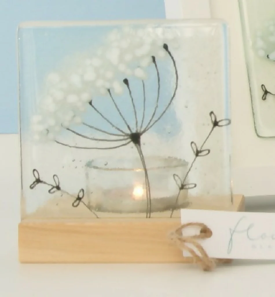 Cow Parsley Fused Glass Tea Light Holder - Image 5