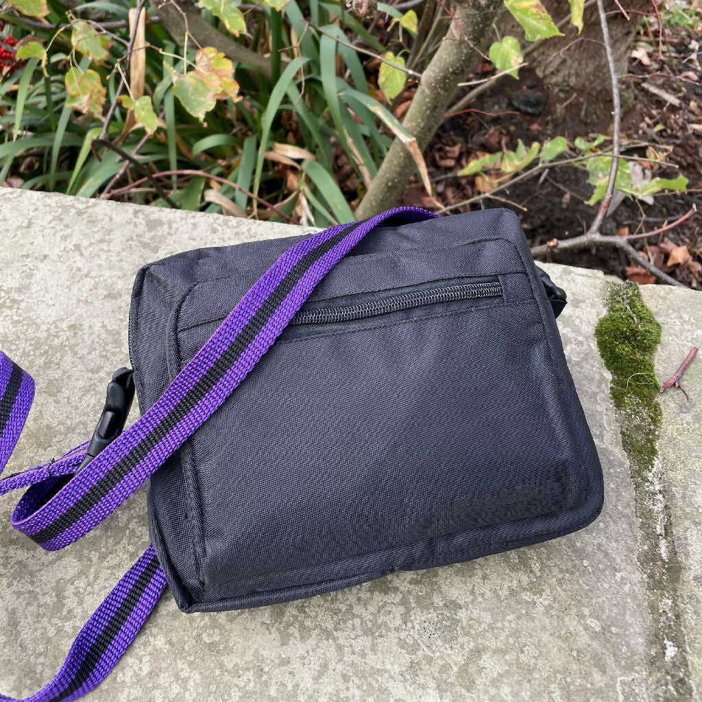 Crossbody Dog Walking Bag in Black with 2 strap options - Image 2