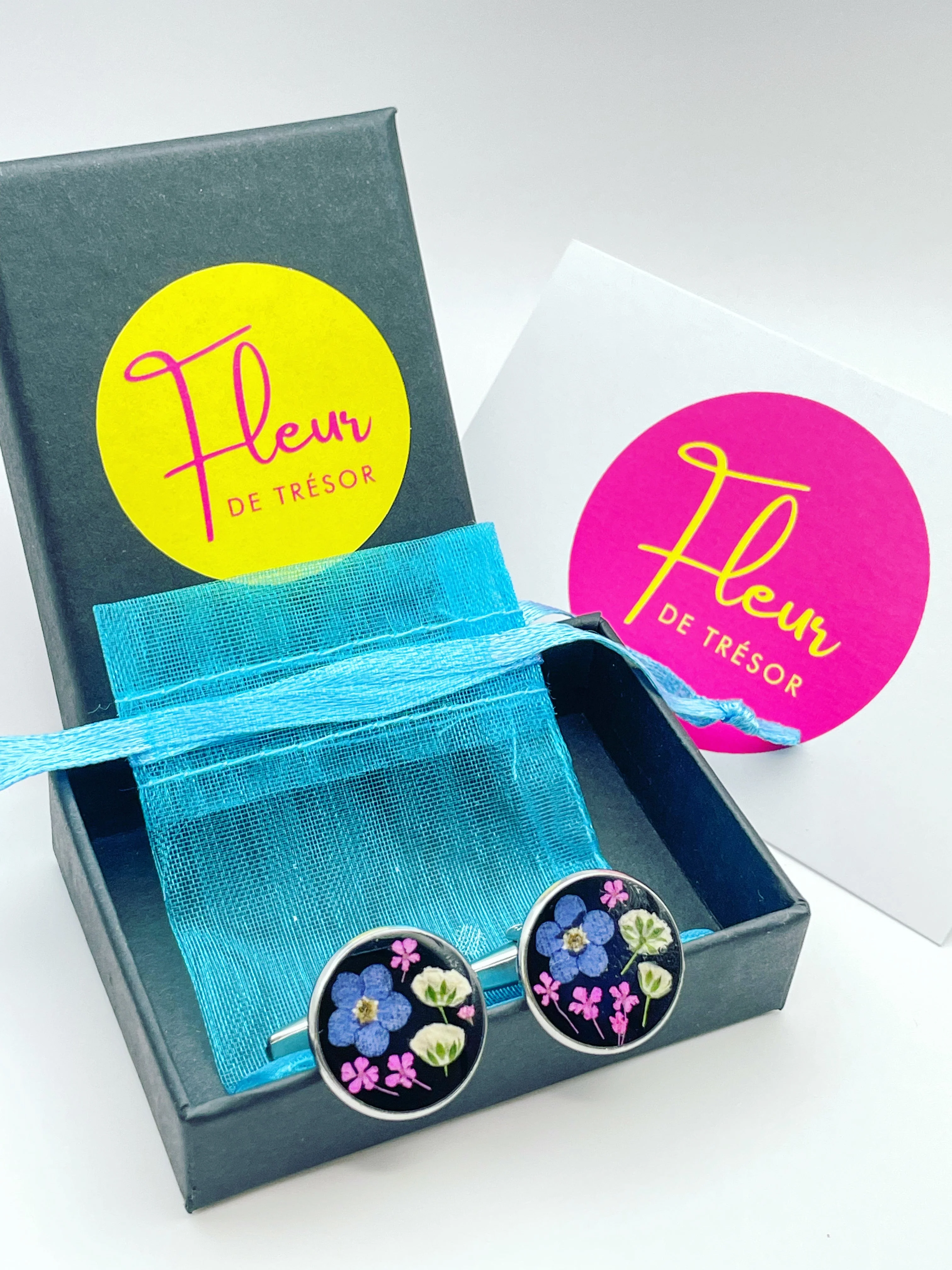 Cufflinks with forget-me-not and gypsophila flowers in 16mm - Image 10