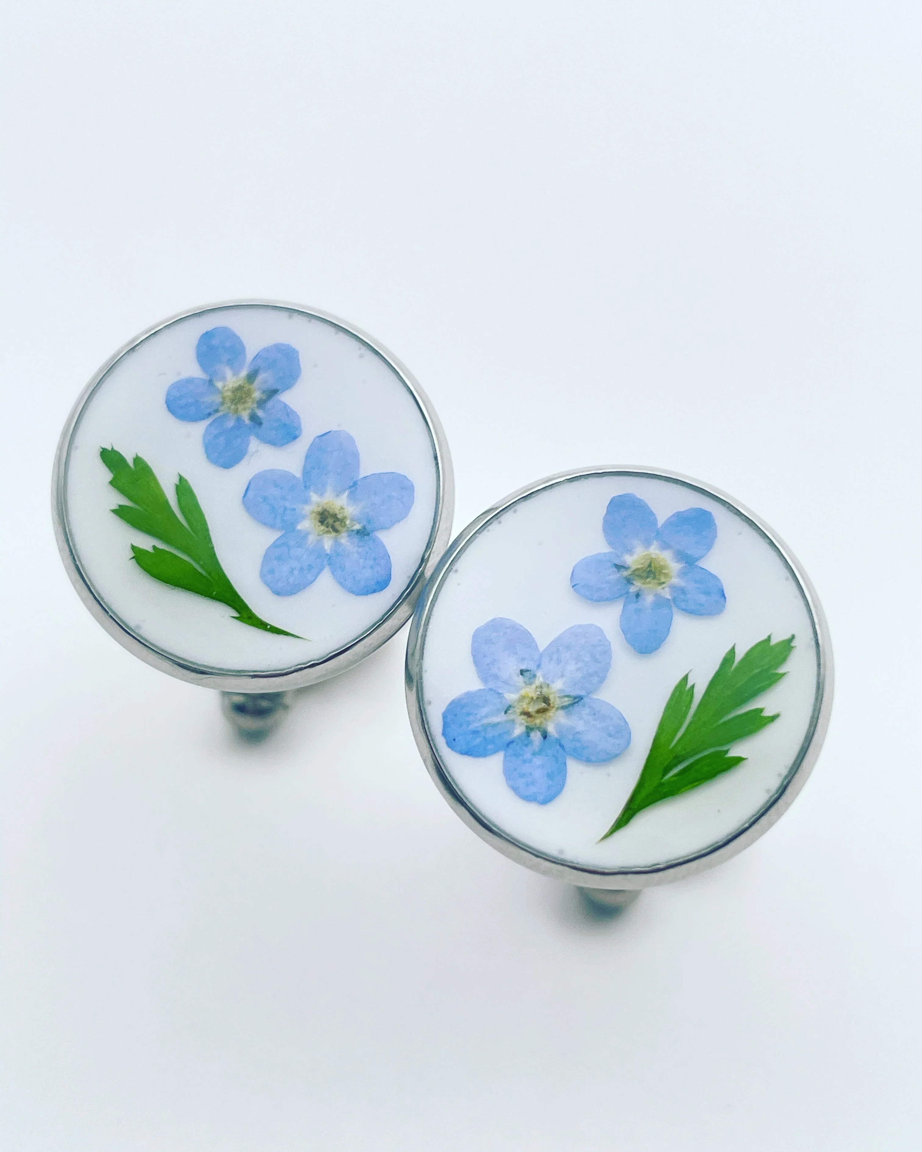 Cufflinks with forget-me-not flowers in 16mm - Image 3