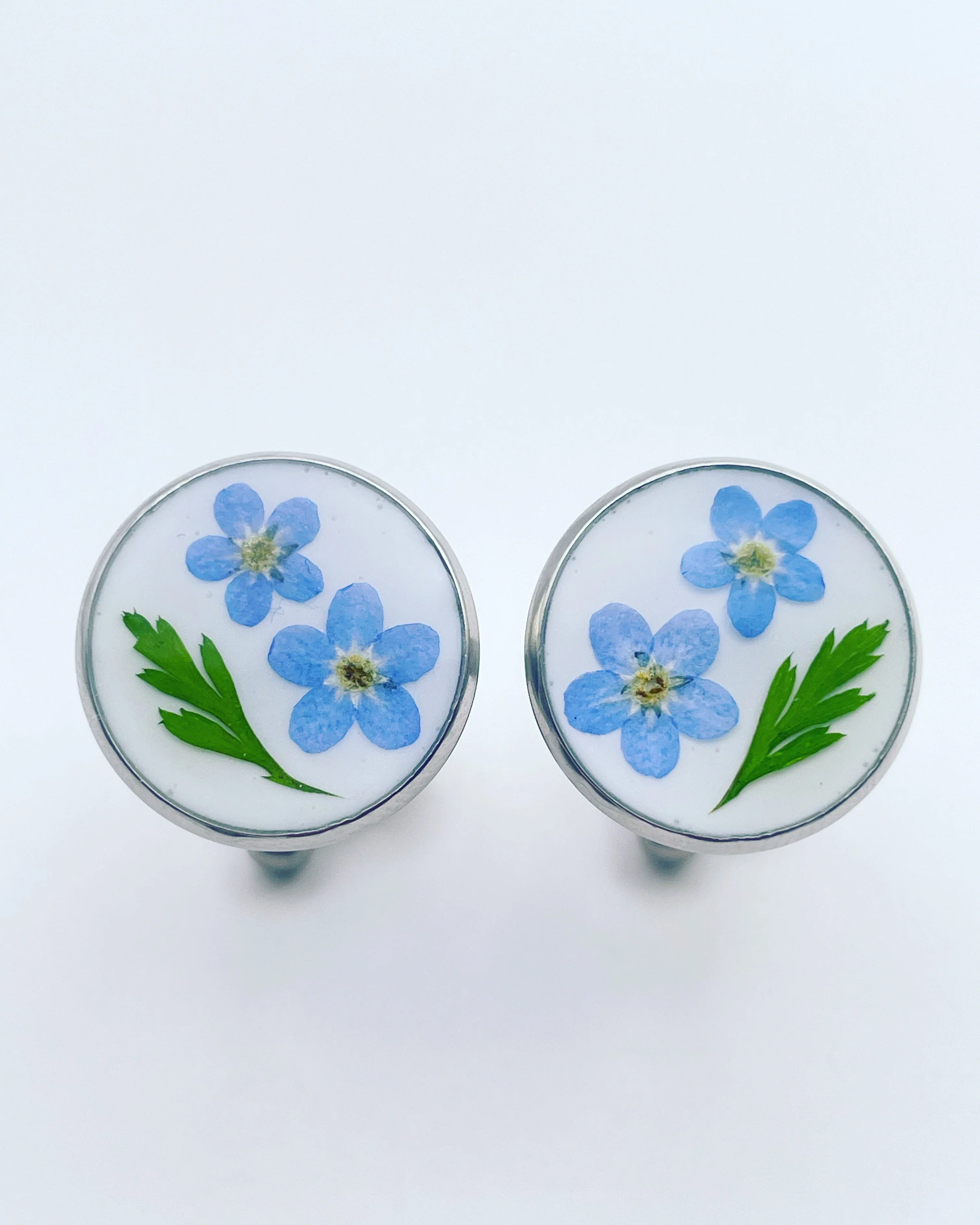 Cufflinks with forget-me-not flowers in 16mm - Image 4
