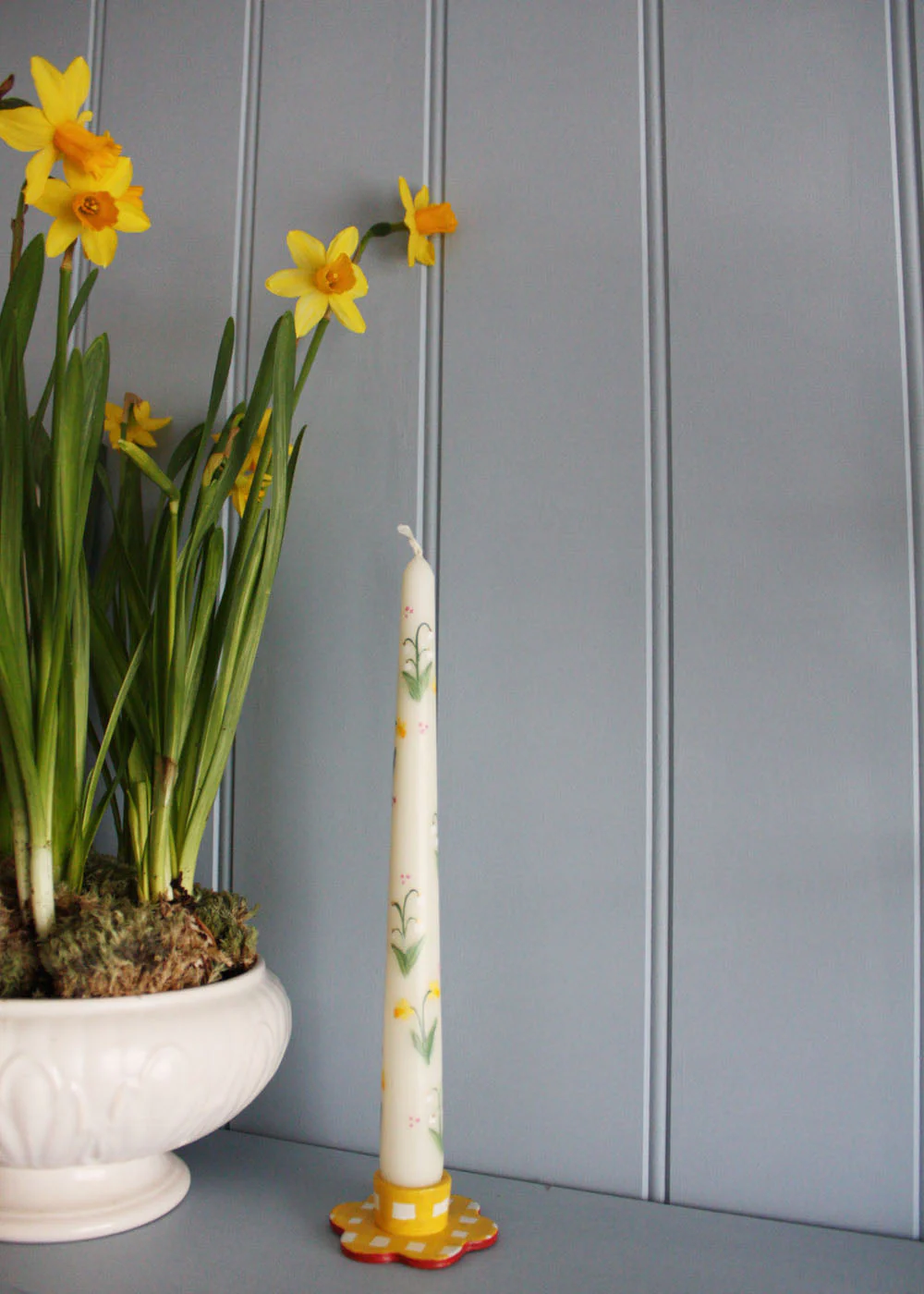 Daffodils & snow drops candle - Image 2