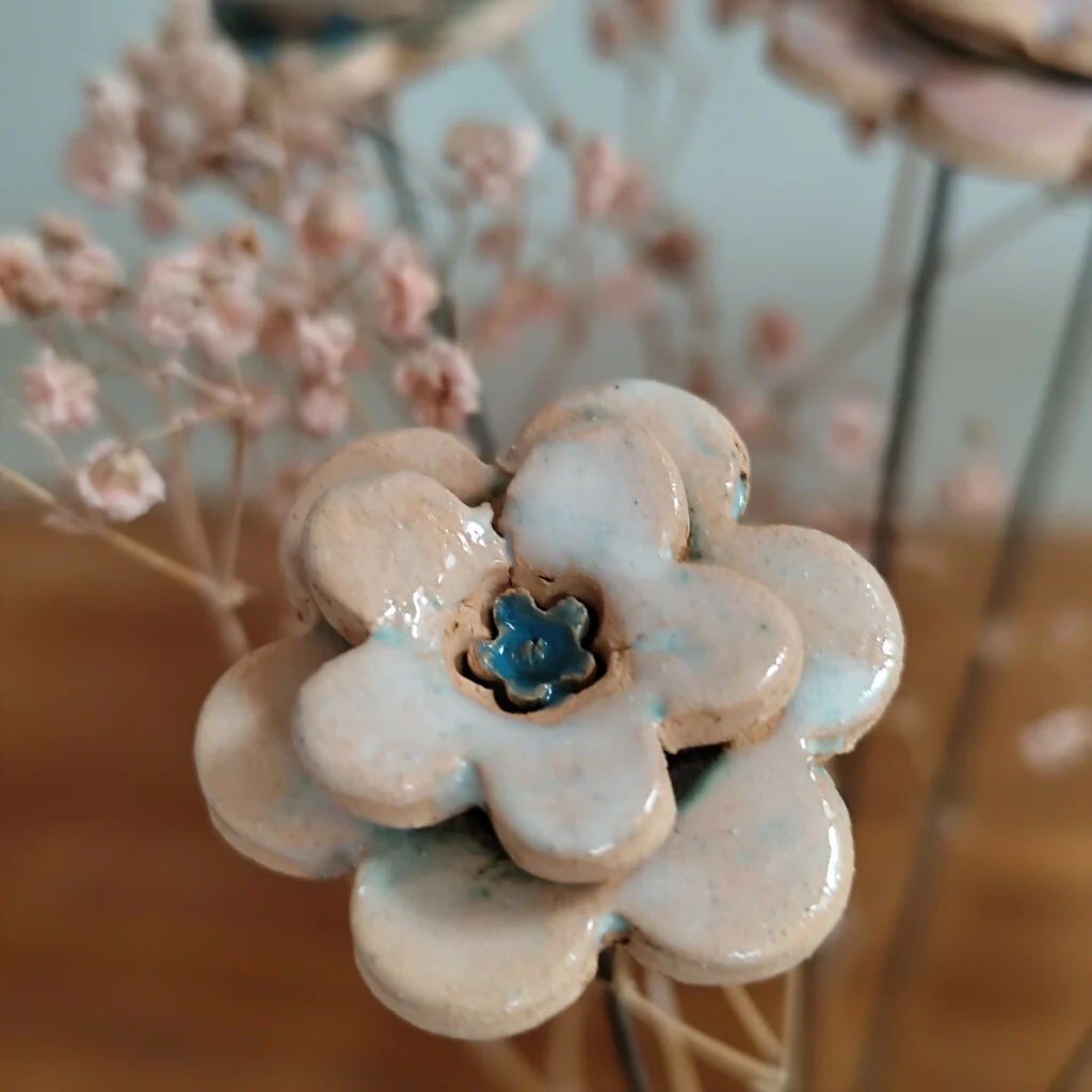Daisy Ceramic Flower Stems - Handmade Bouquet - Image 7