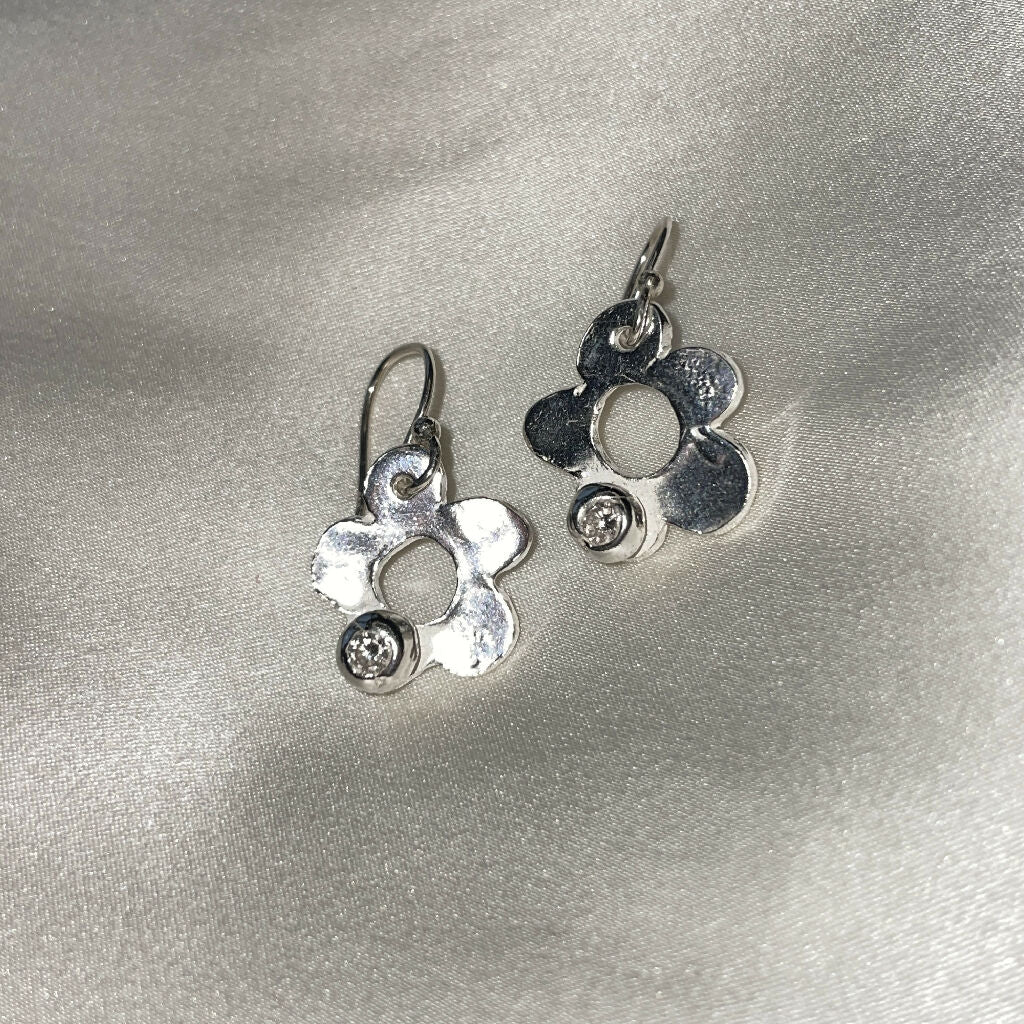 Daisy Drop Sterling Silver Earrings - Image 2