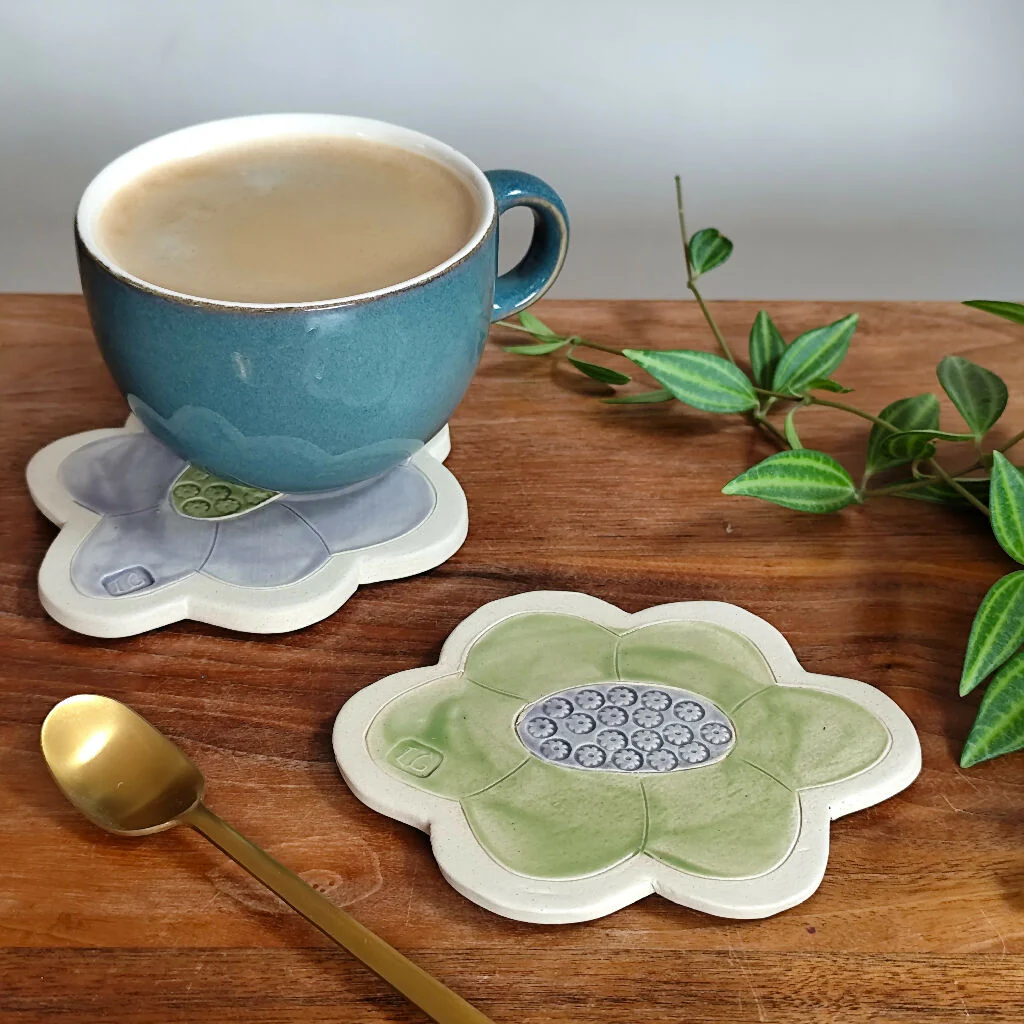 Daisy Flower Shaped Ceramic Coaster - Image 6
